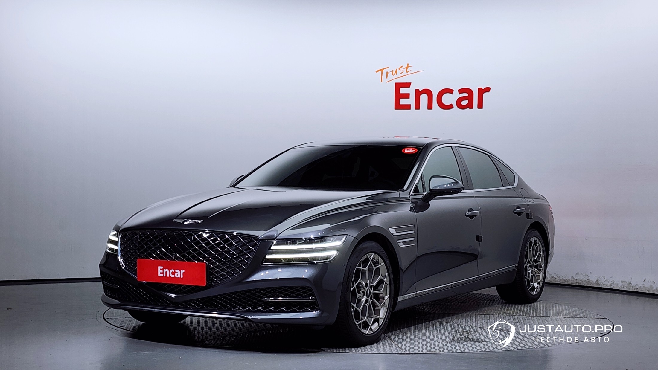 Автомобиль Genesis G80