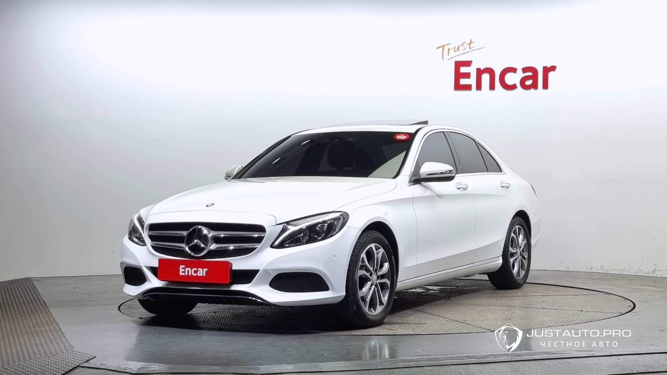 Автомобиль Mercedes-Benz C-Class