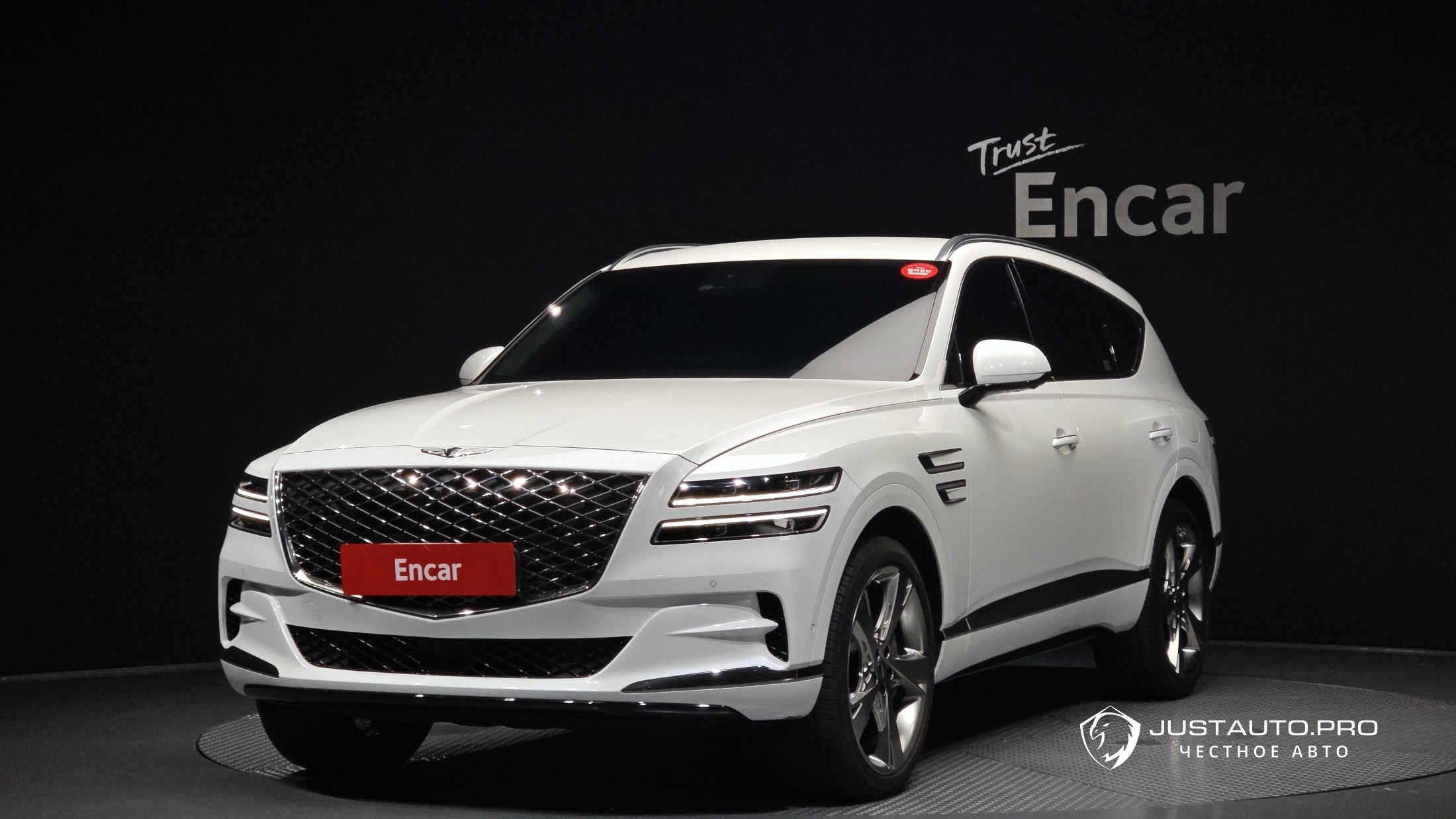 Автомобиль Genesis GV80