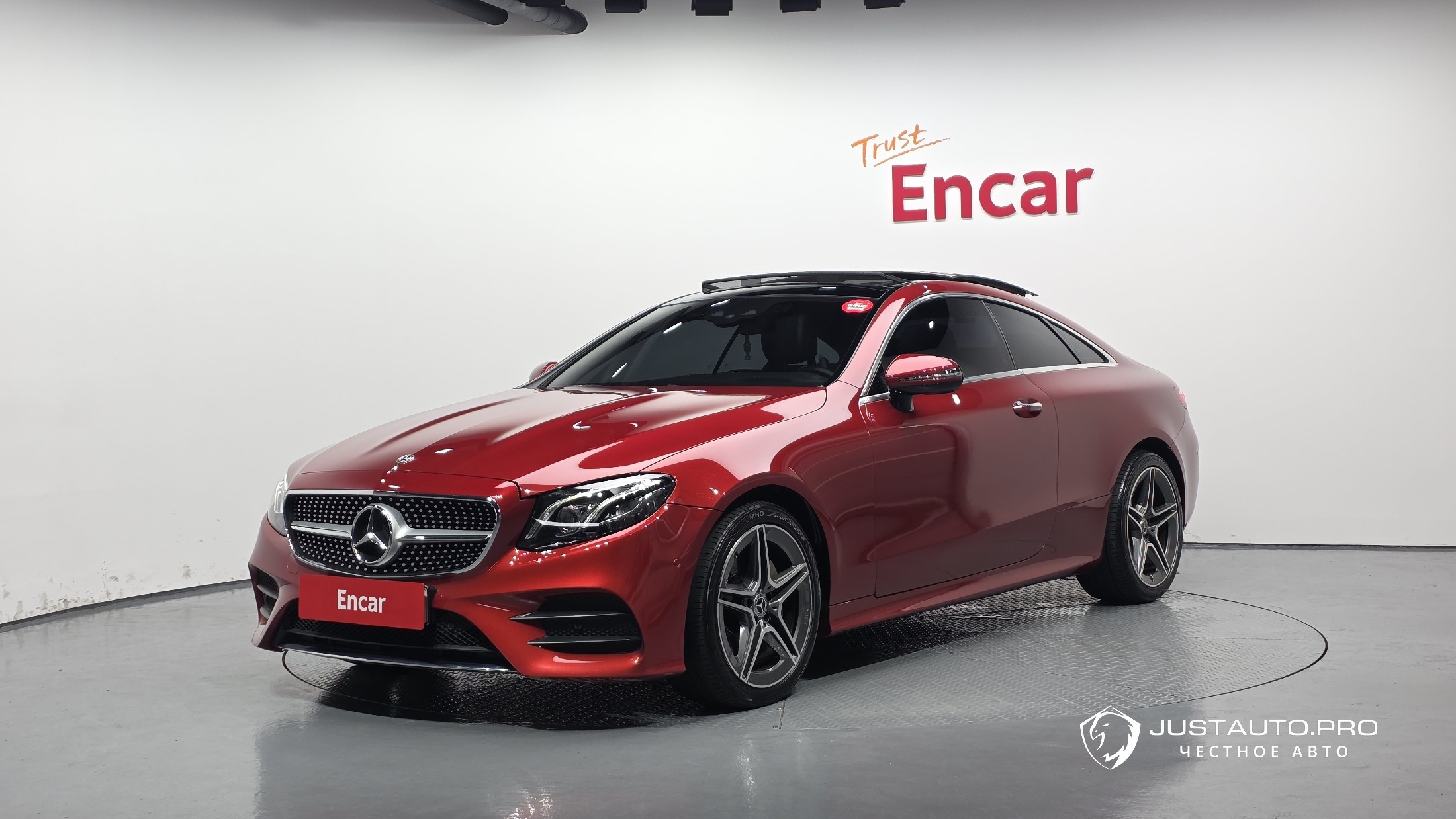 Автомобиль Mercedes-Benz E-Class