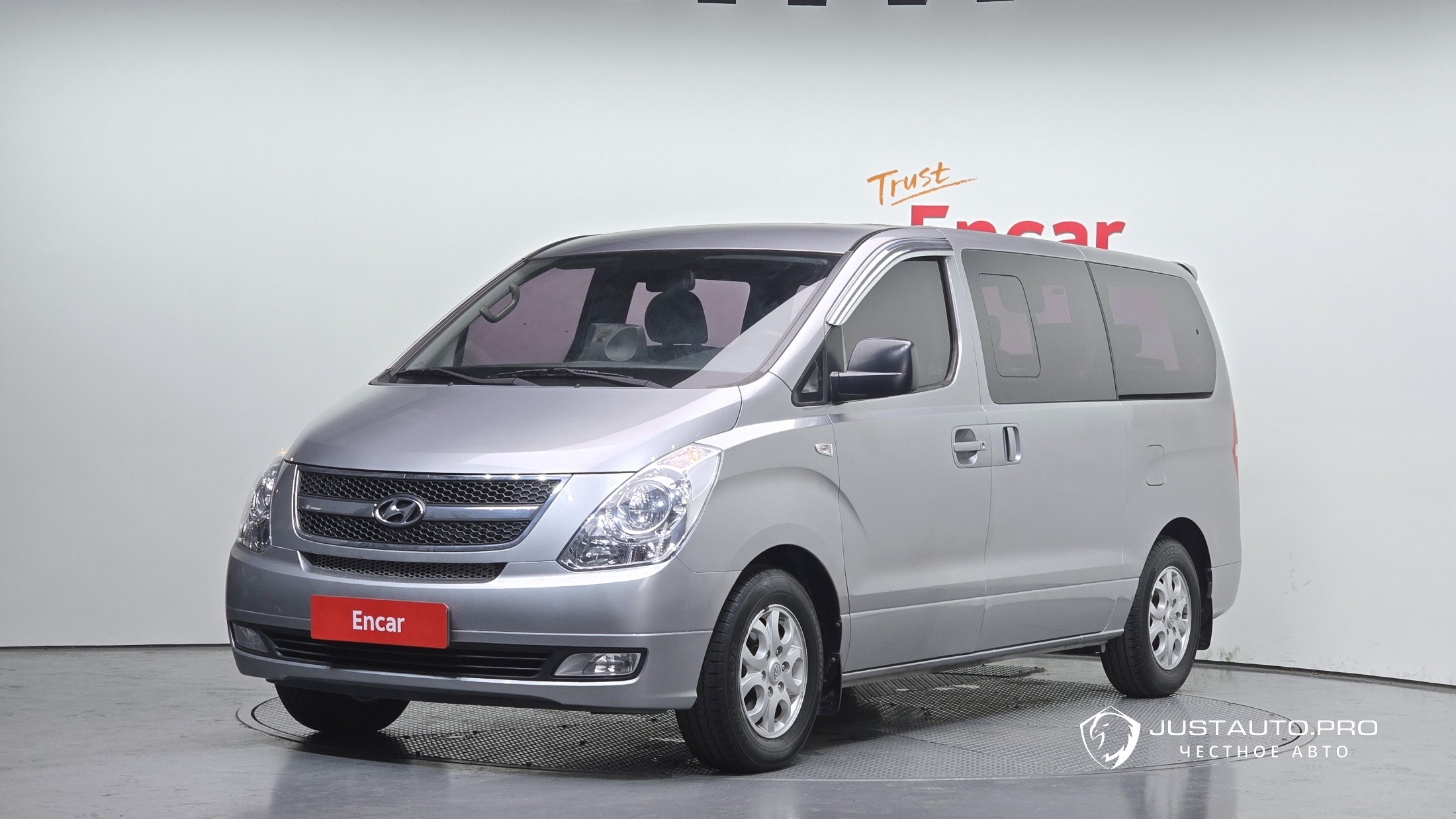 Автомобиль Hyundai Starex