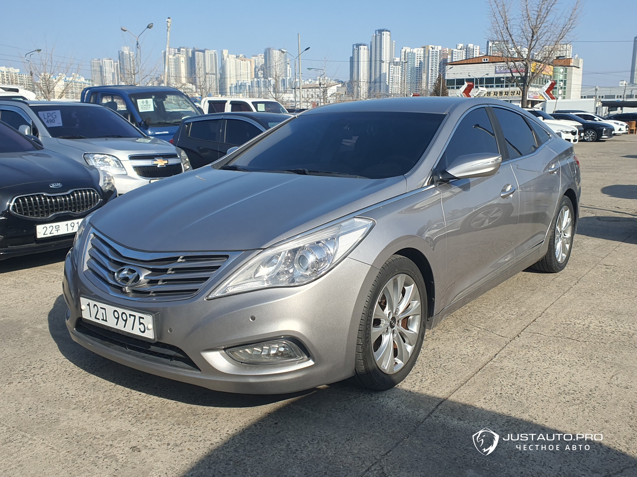 Автомобиль Hyundai Grandeur