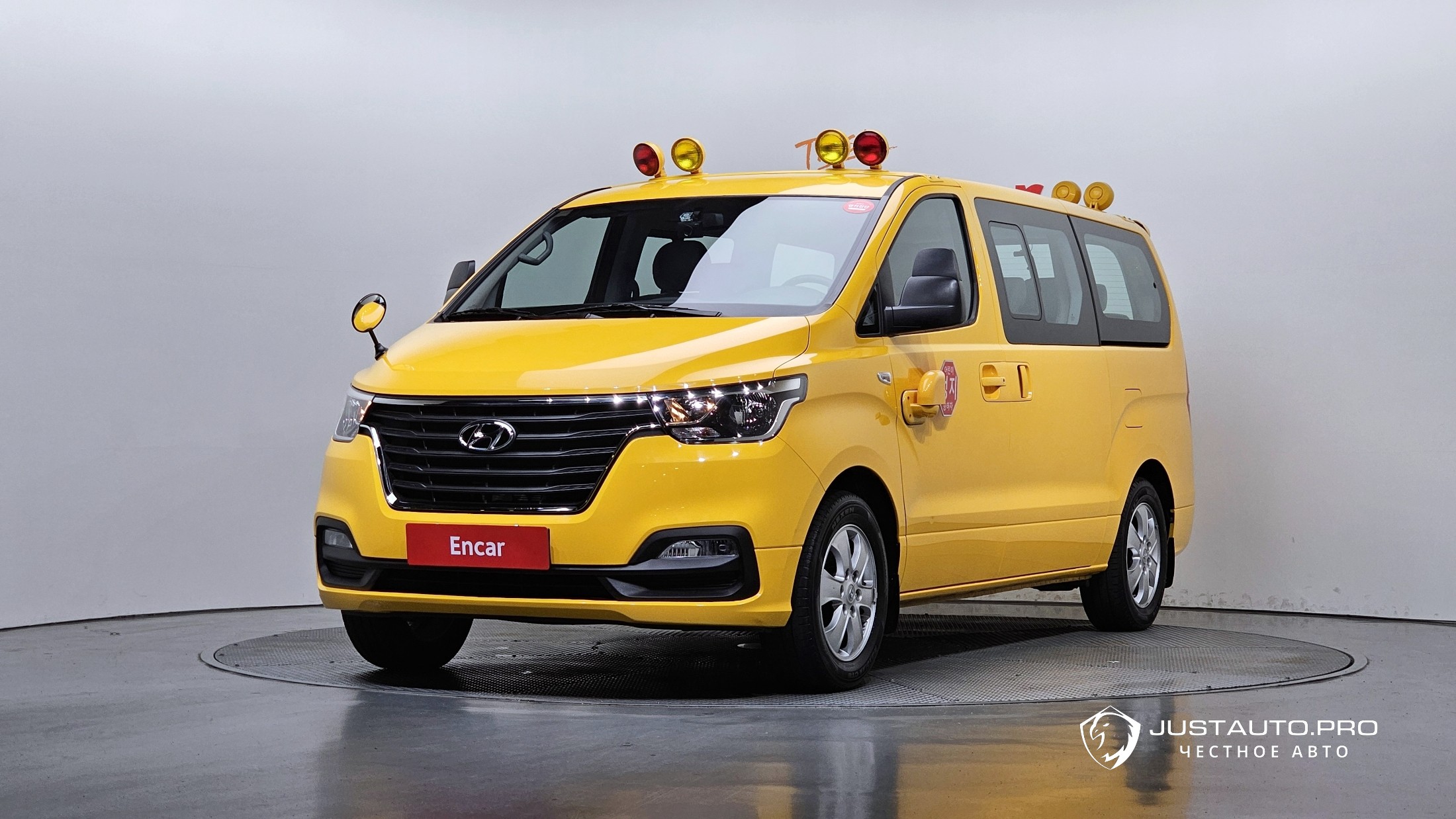 Автомобиль Hyundai Starex