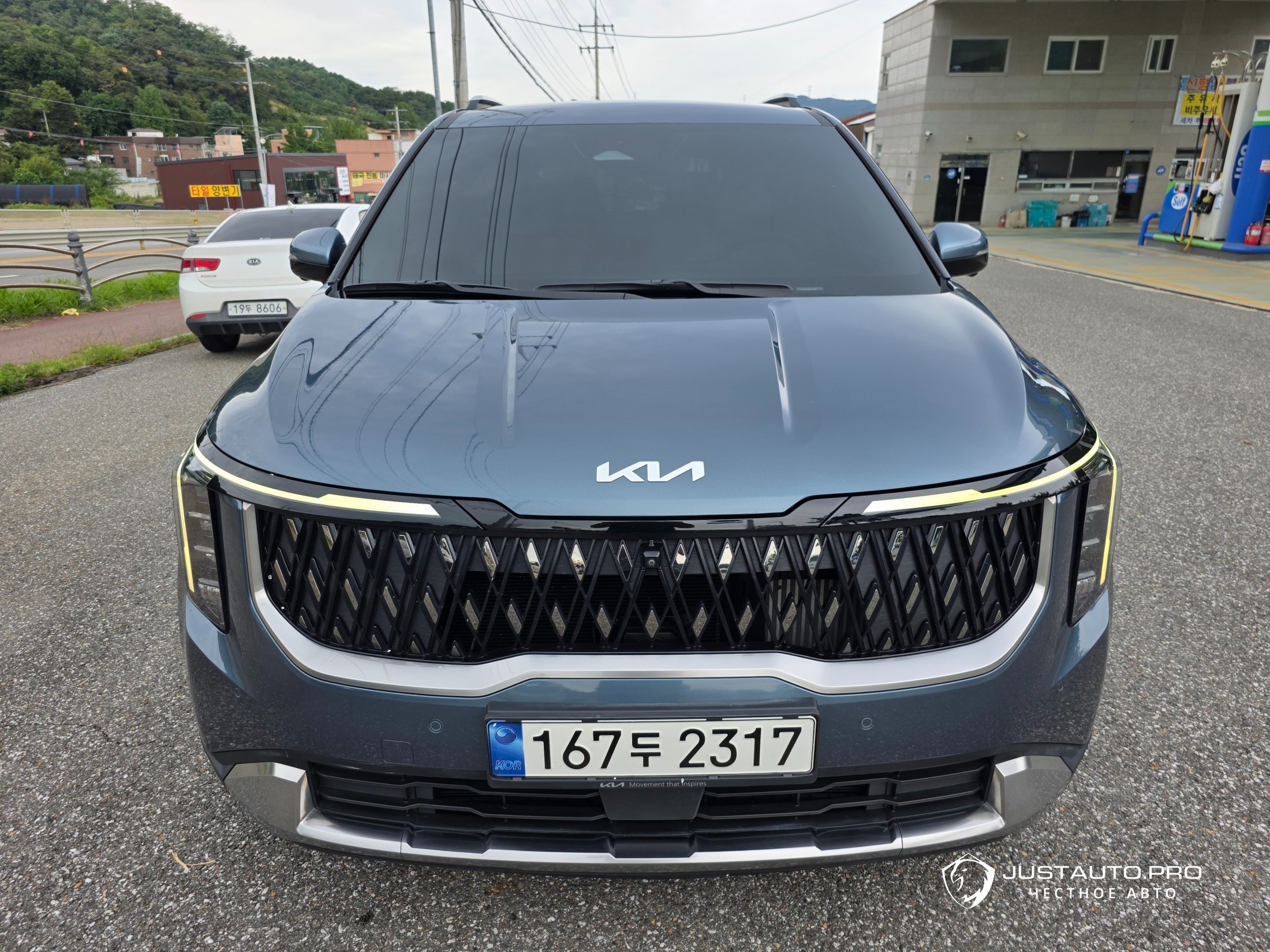 Автомобиль Kia Canival