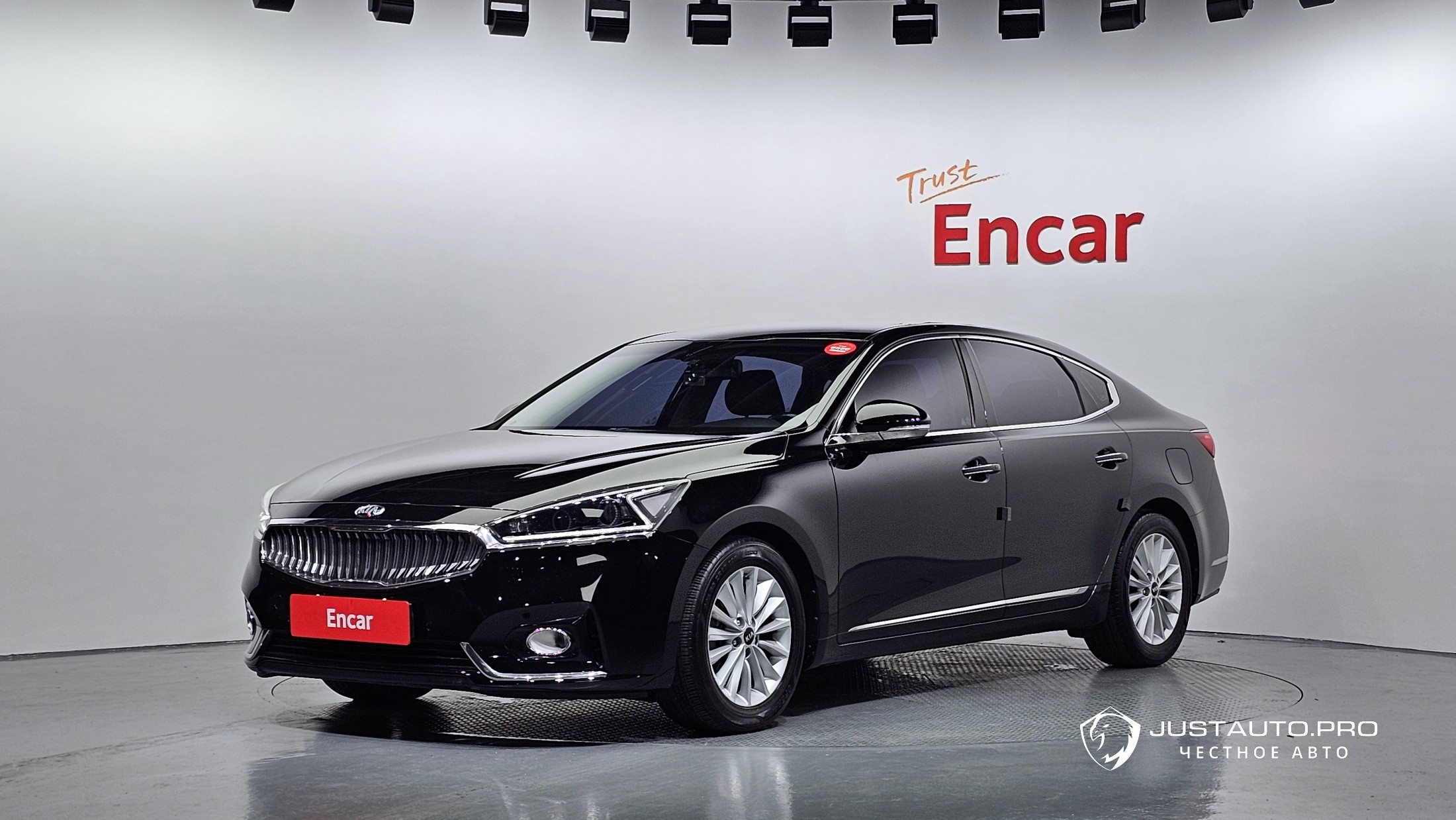 Автомобиль Kia K7