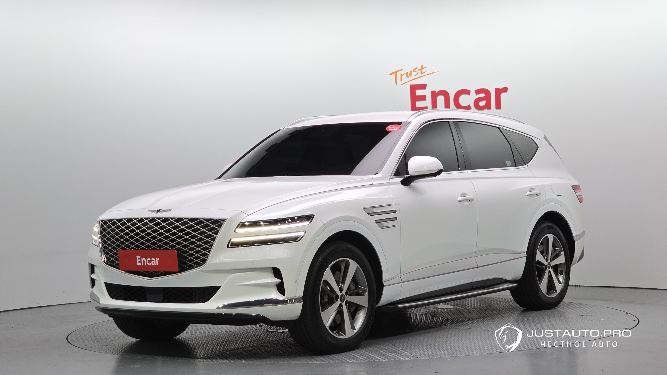 Автомобиль Genesis GV80