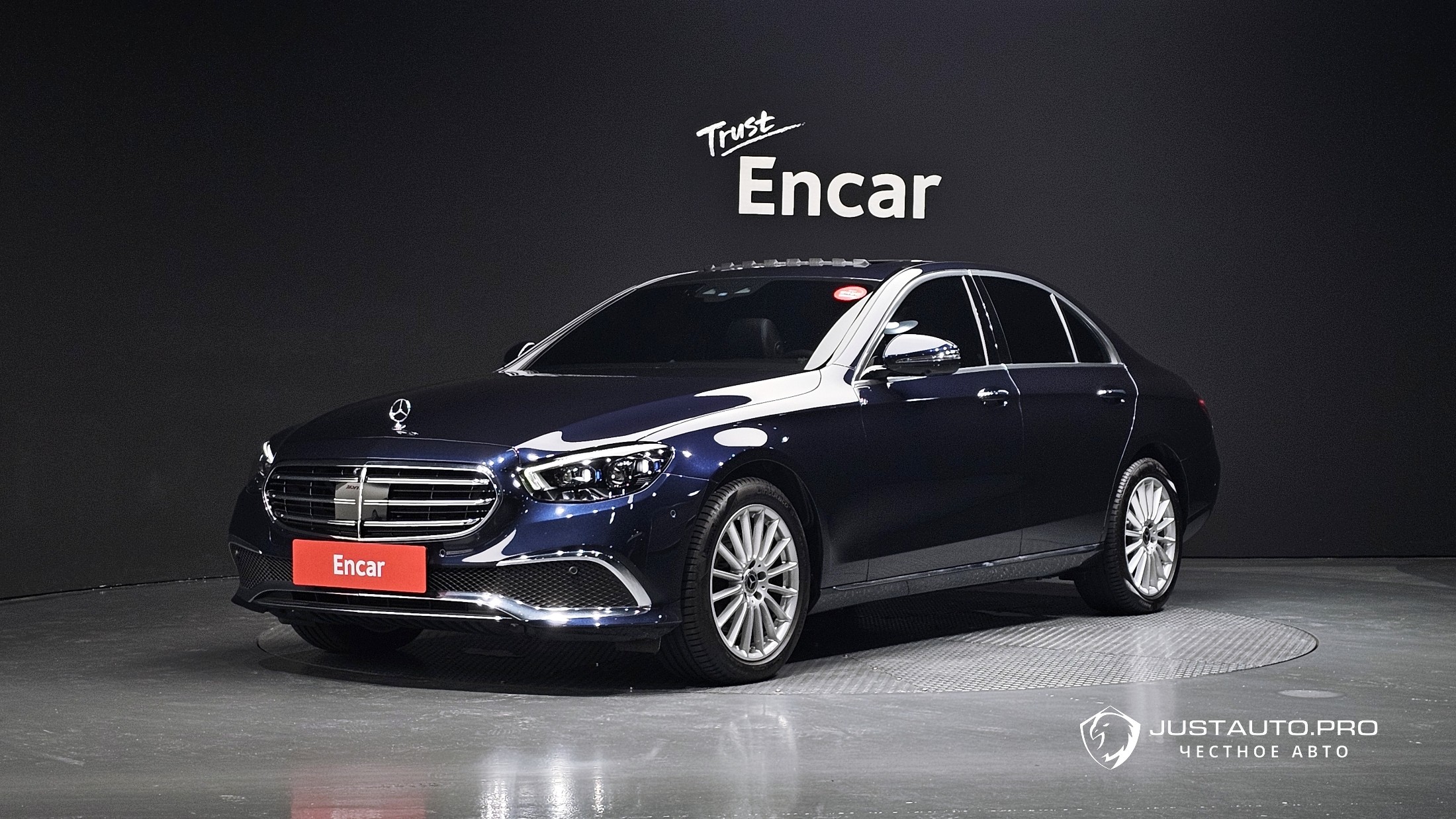 Автомобиль Mercedes-Benz E-Class