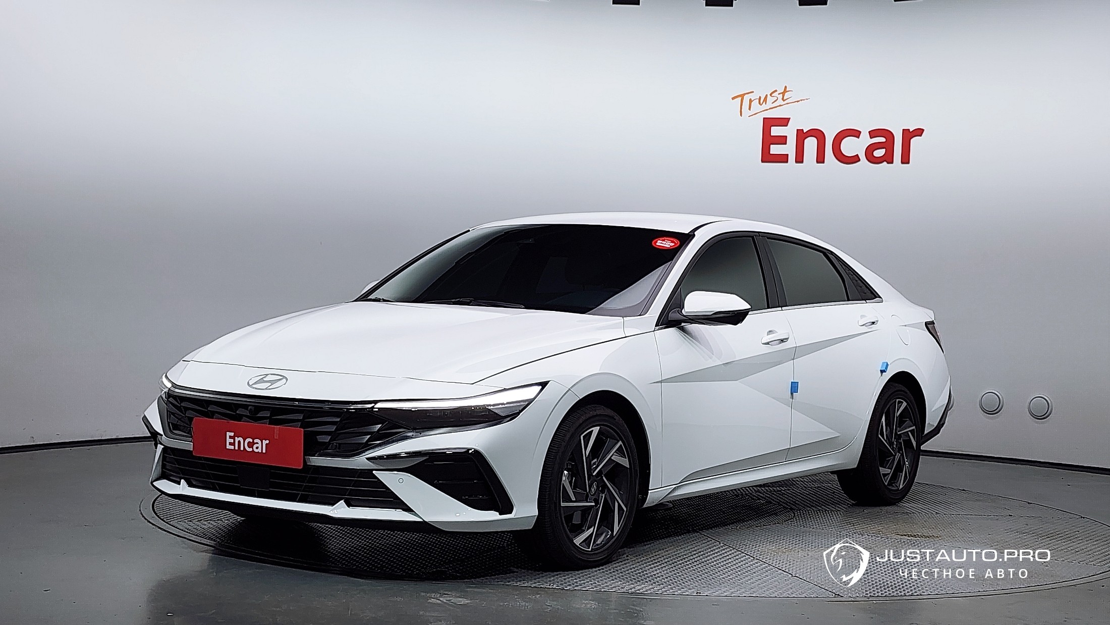 Автомобиль Hyundai AVANTE