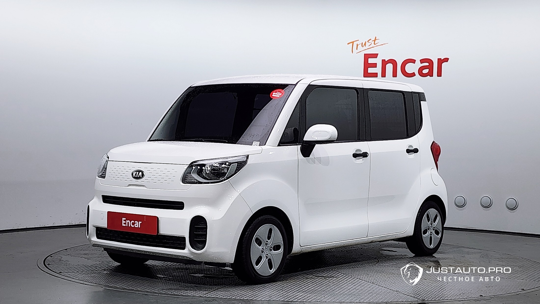 Автомобиль Kia RAY