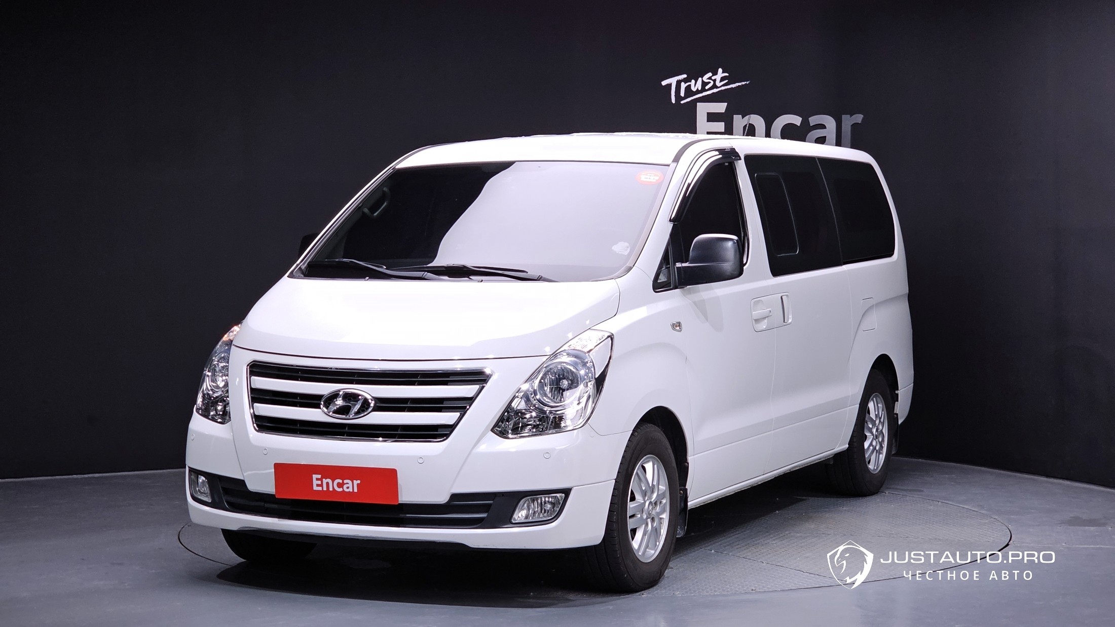 Автомобиль Hyundai Starex