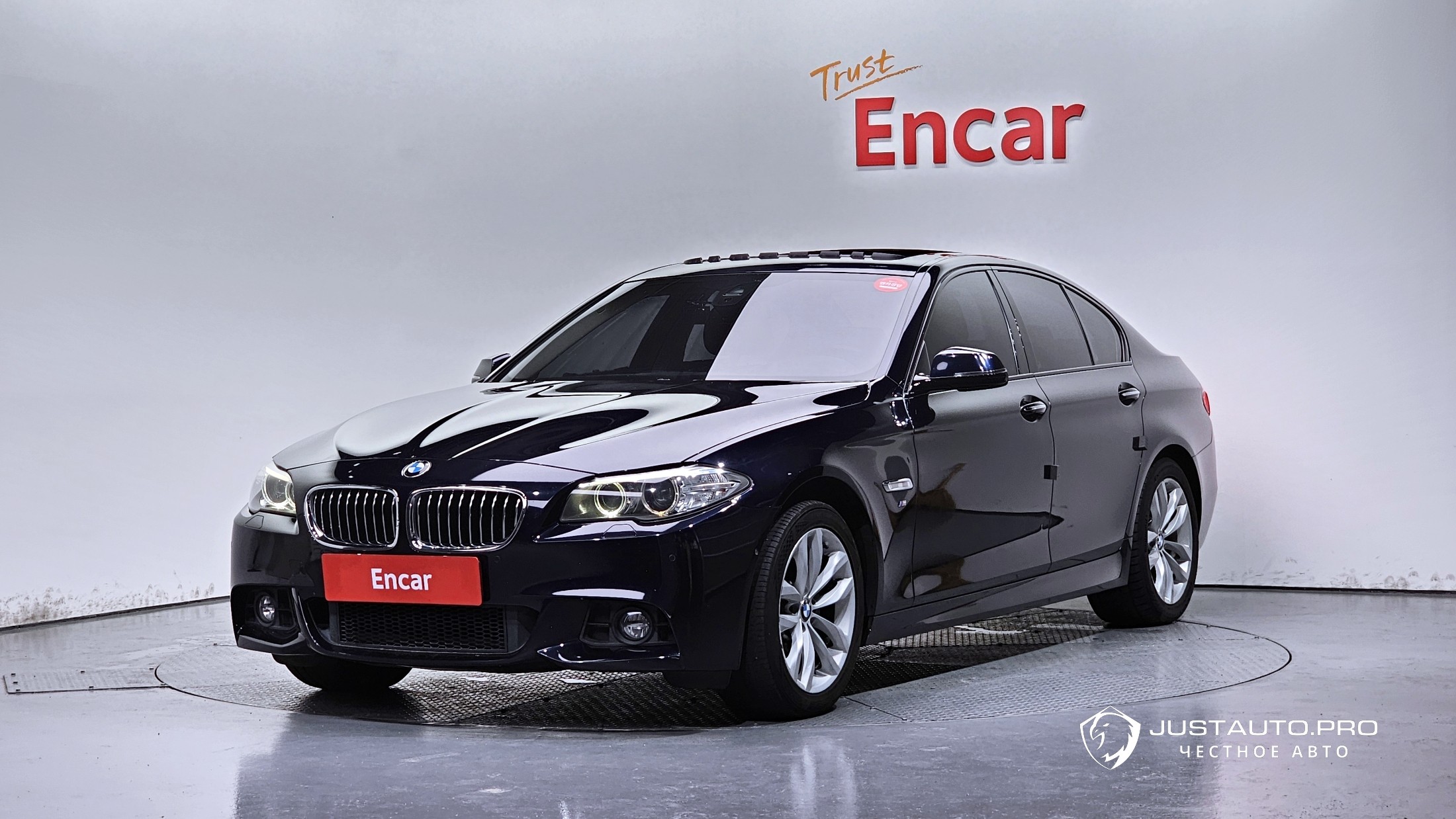 Автомобиль BMW 5-Series