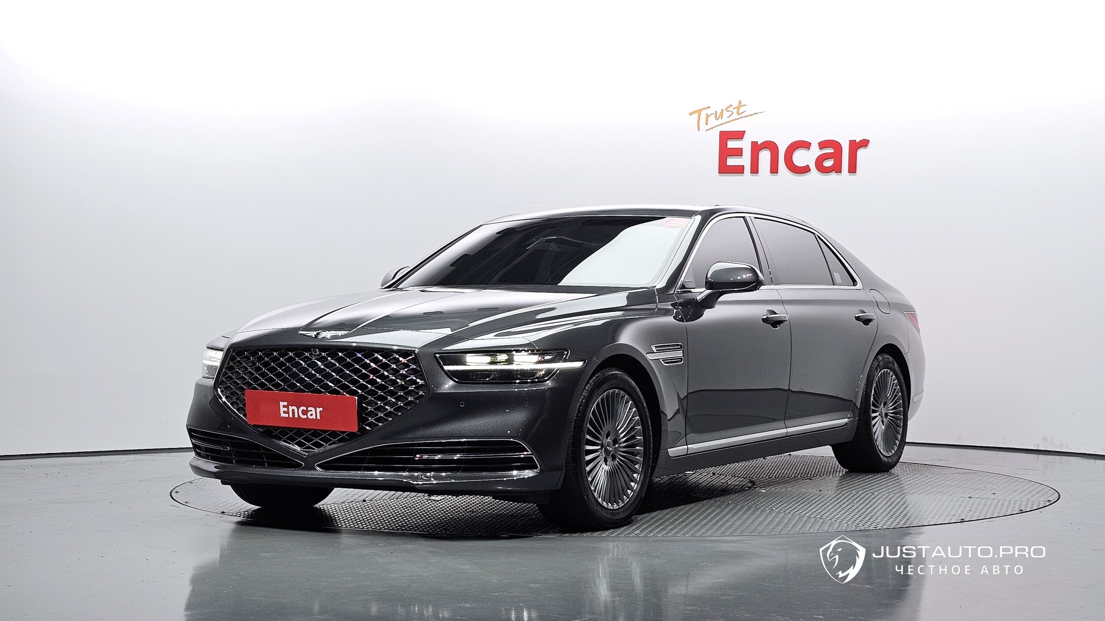 Автомобиль Genesis G90