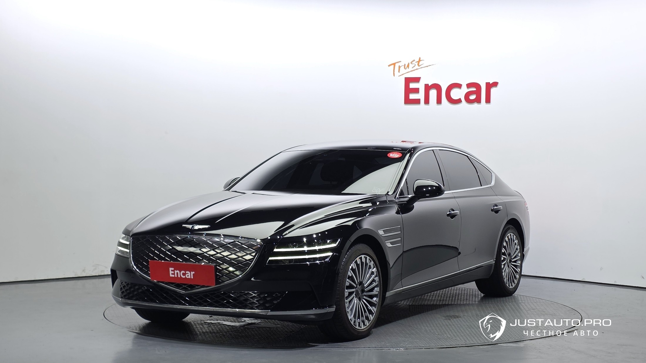 Автомобиль Genesis G80