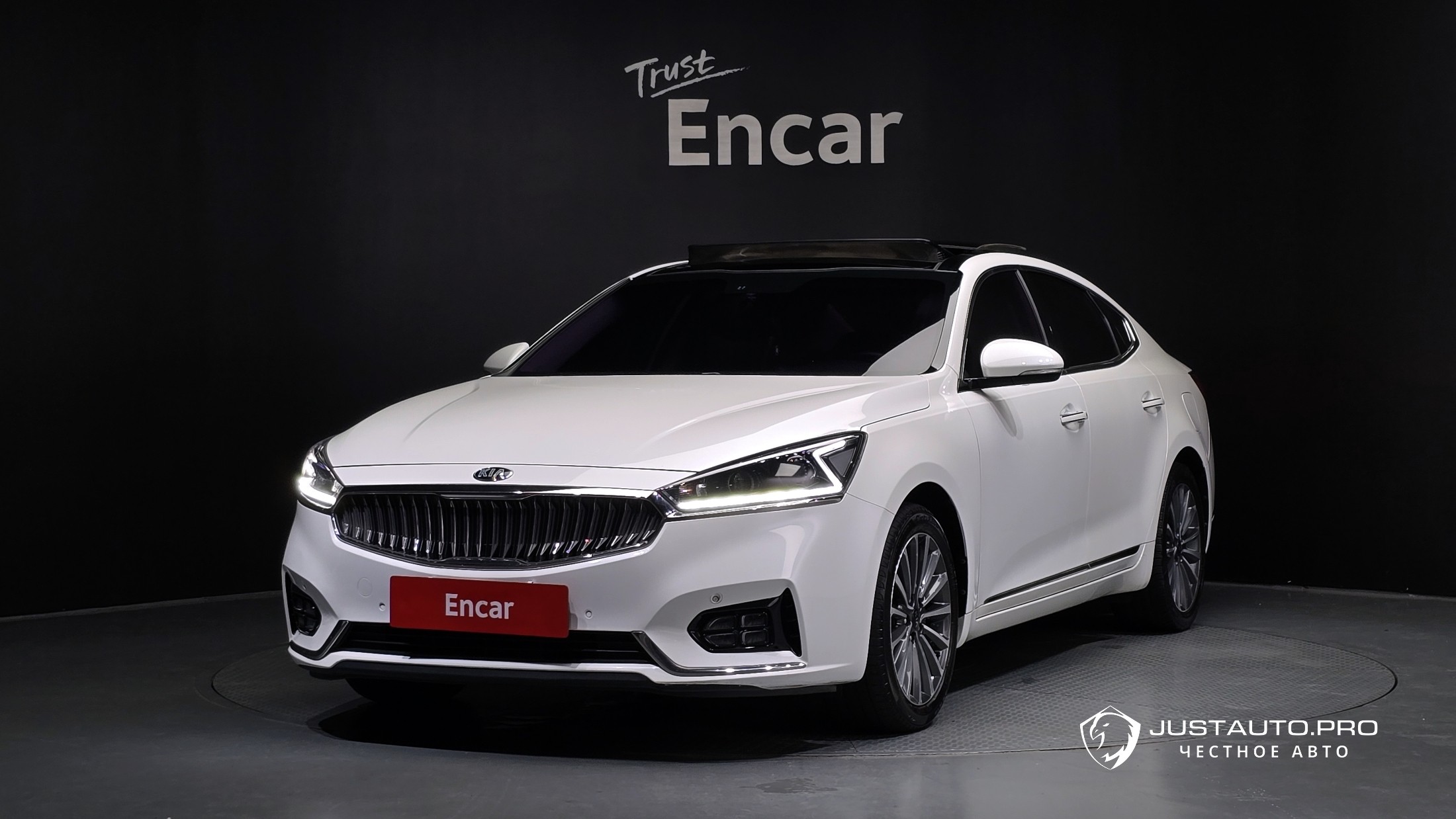 Автомобиль Kia K7