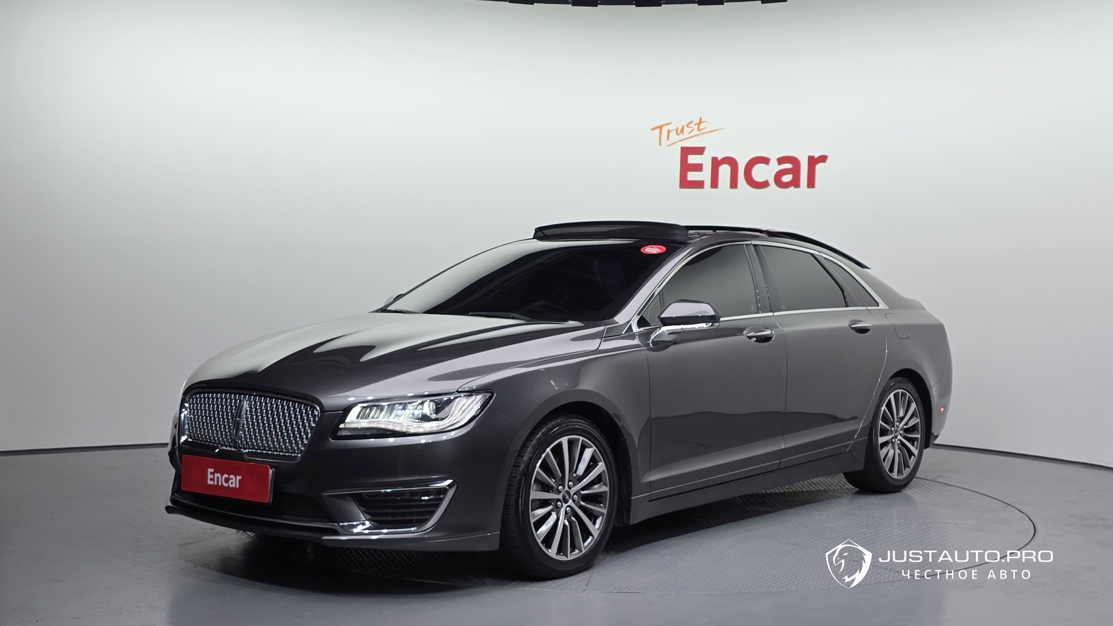 Автомобиль Lincoln MKZ