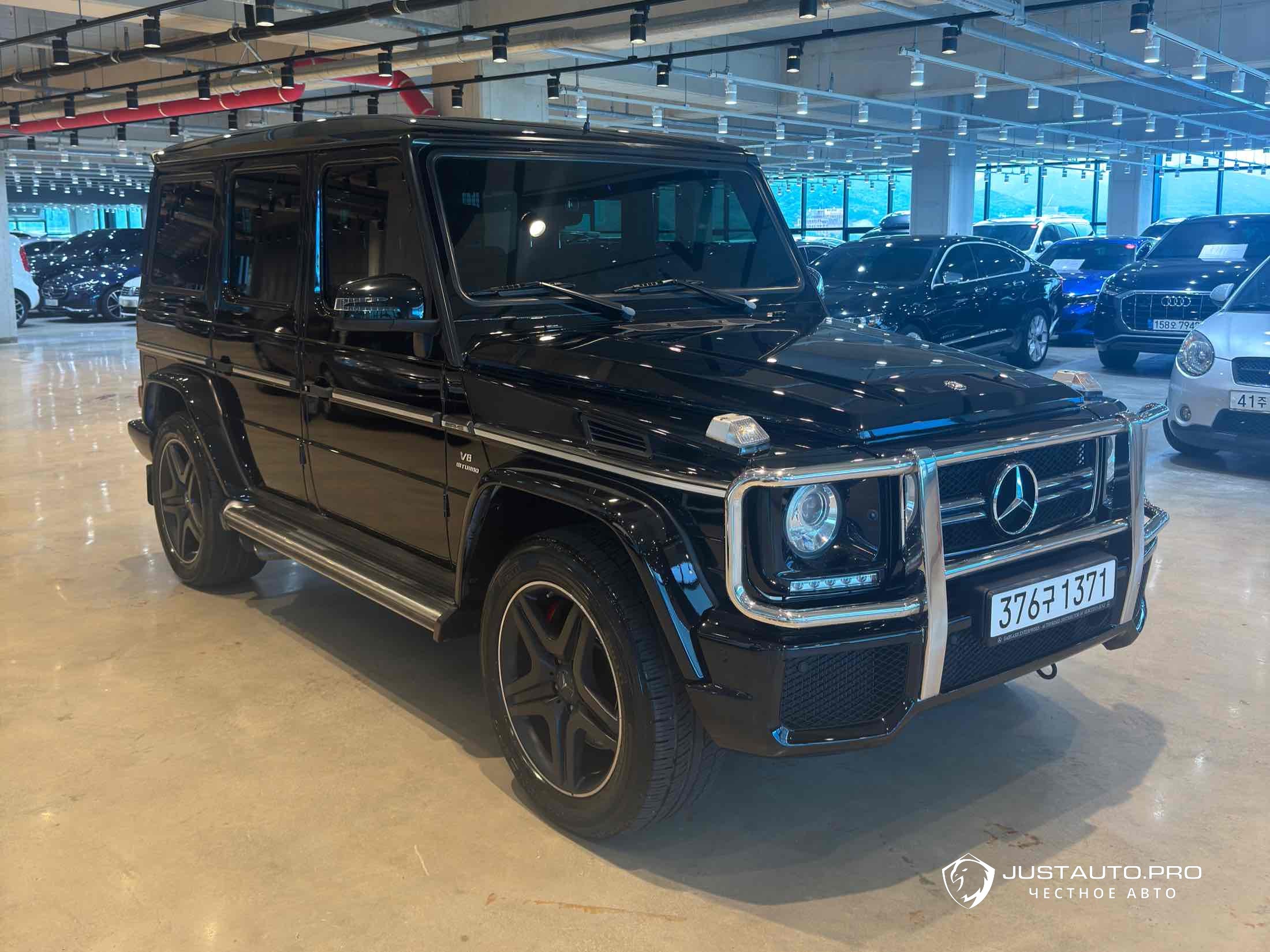Автомобиль Mercedes-Benz G-Class