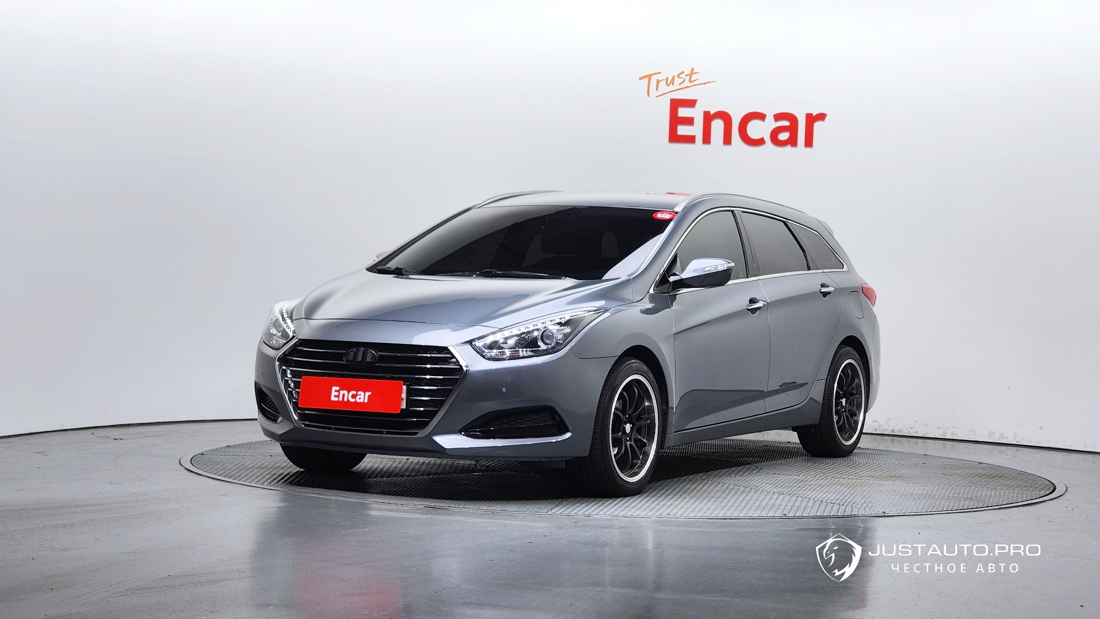 Автомобиль Hyundai i40