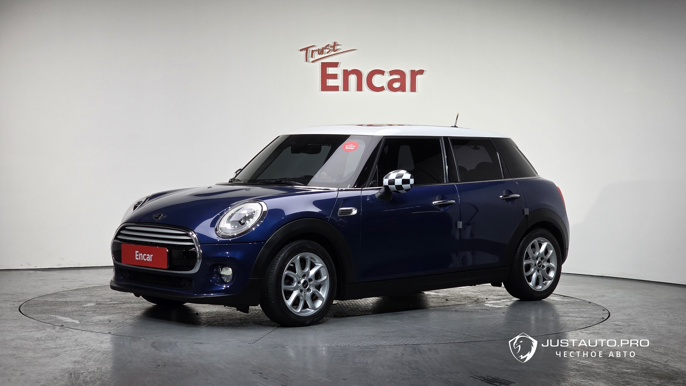 Автомобиль Mini Cooper