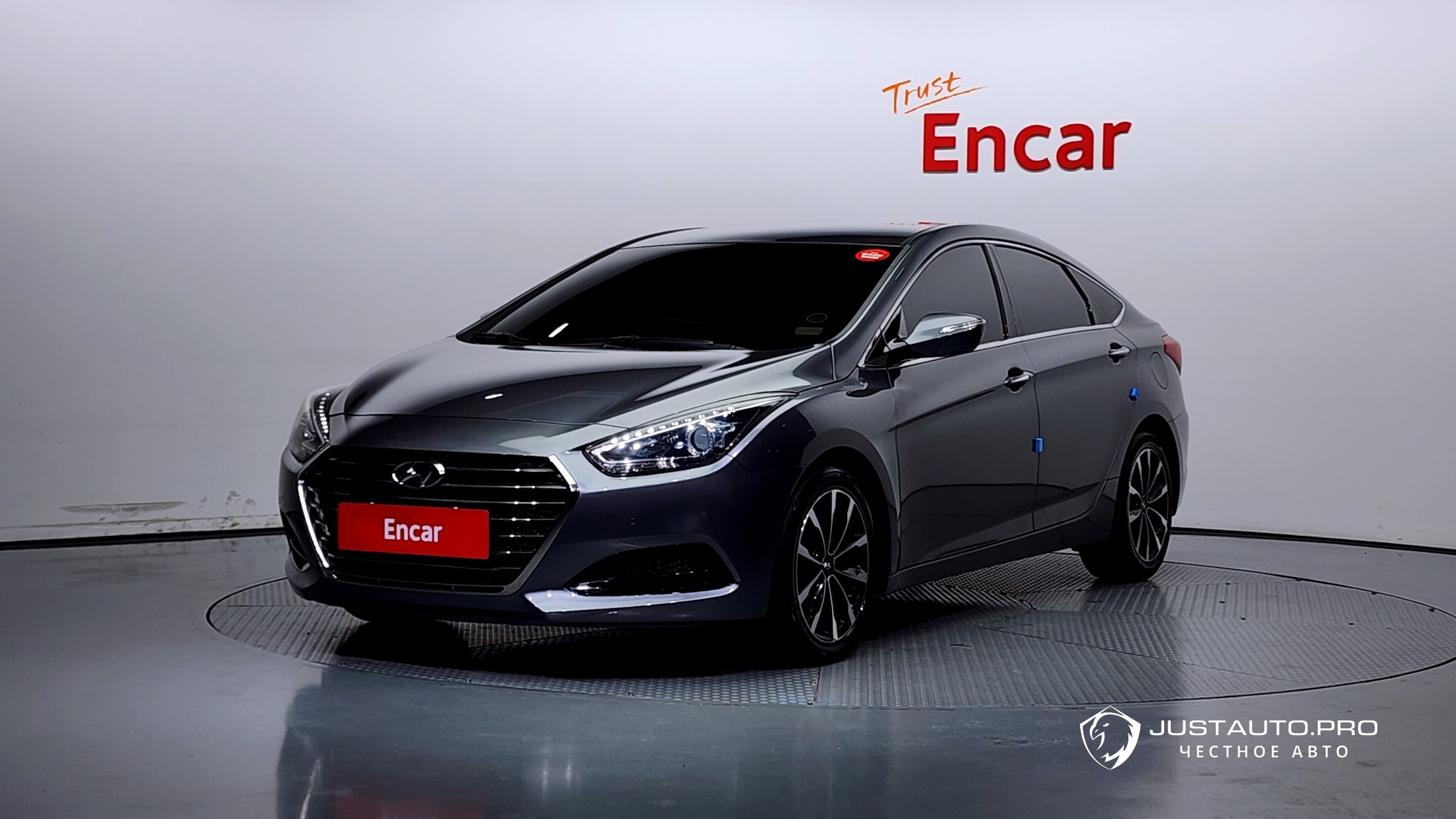 Автомобиль Hyundai i40