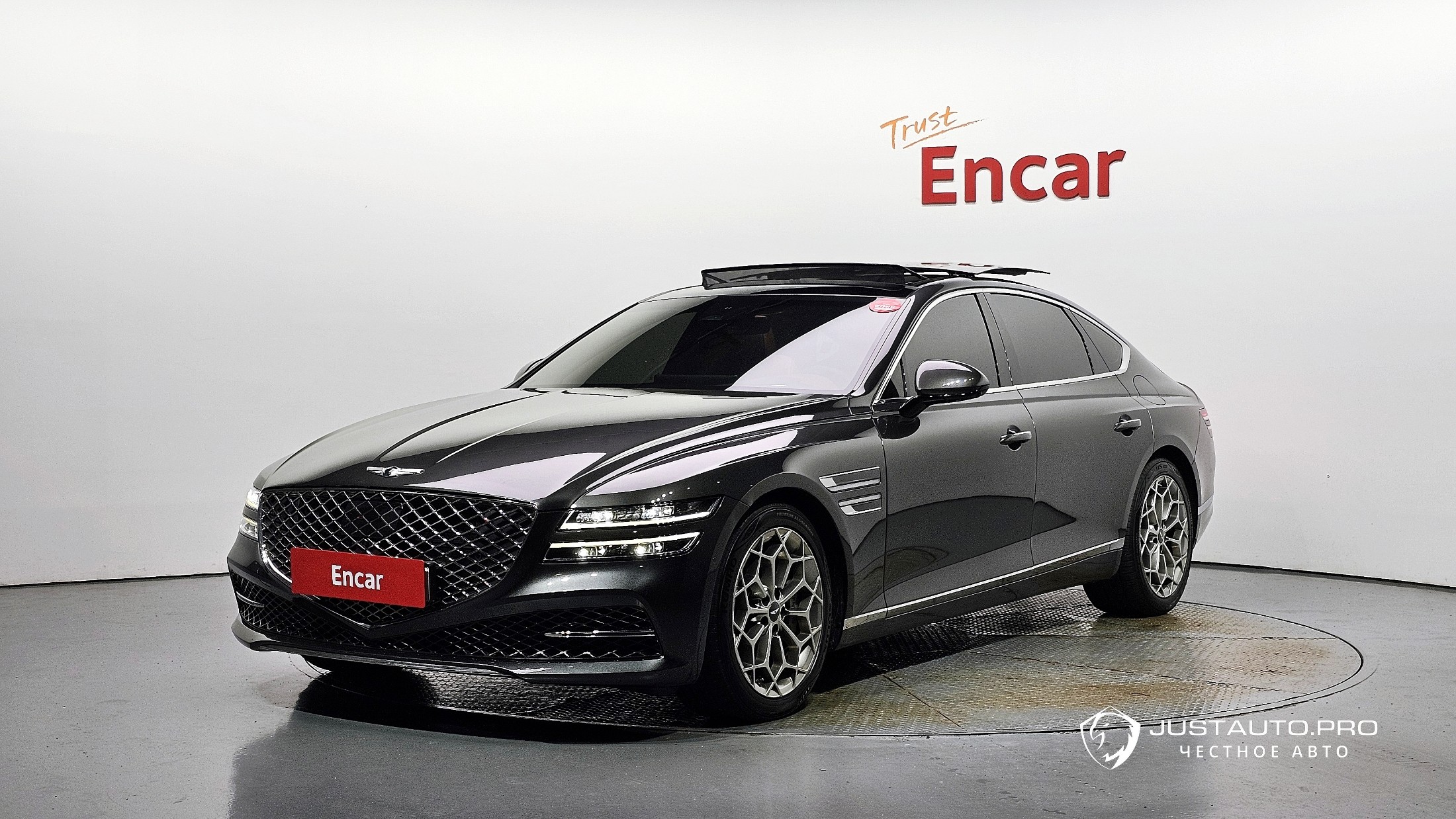 Автомобиль Genesis G80