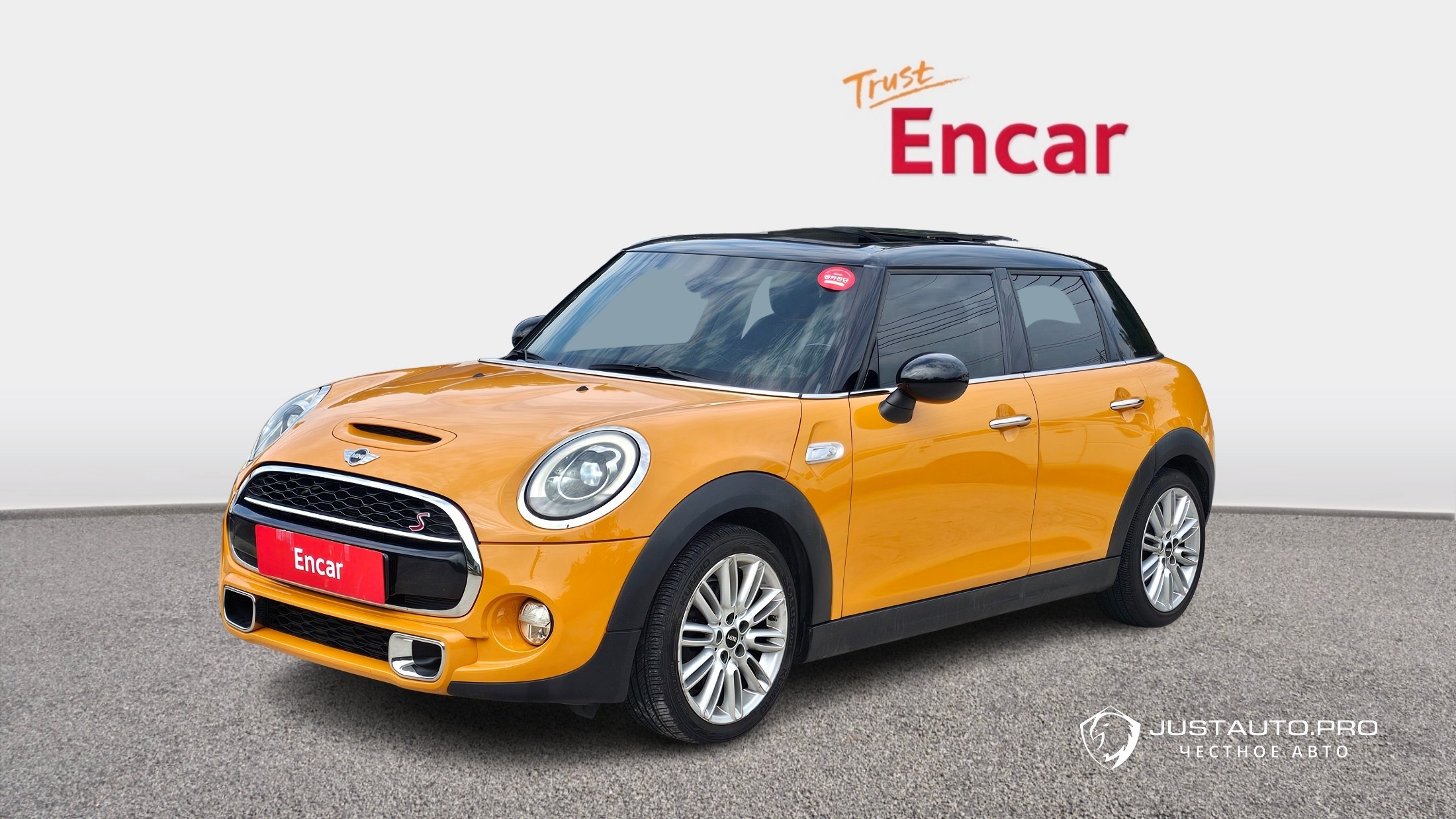 Автомобиль Mini Cooper