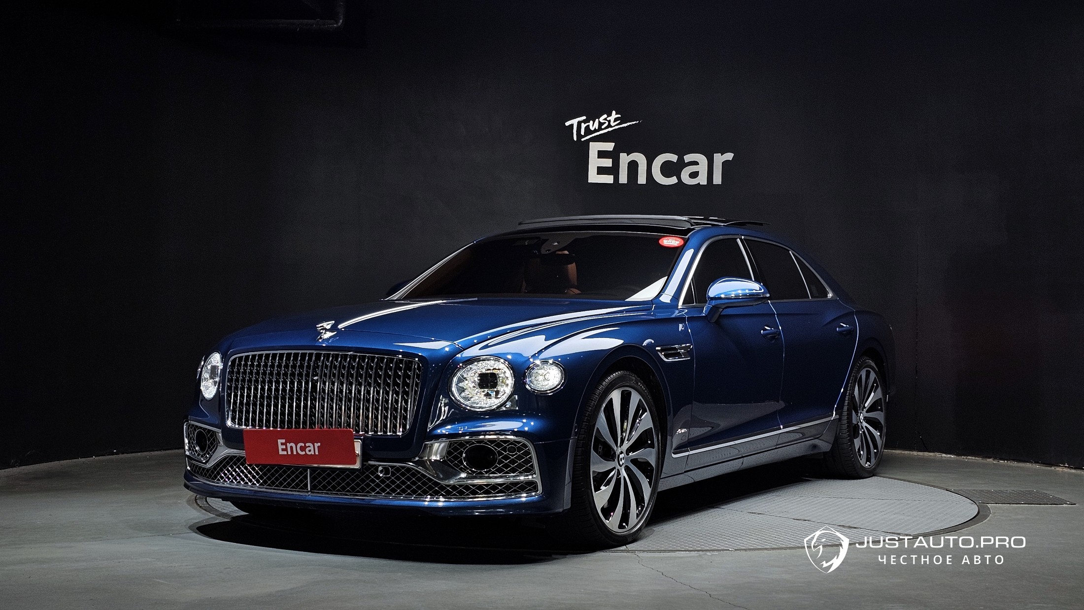 Автомобиль Bentley Flying Spur