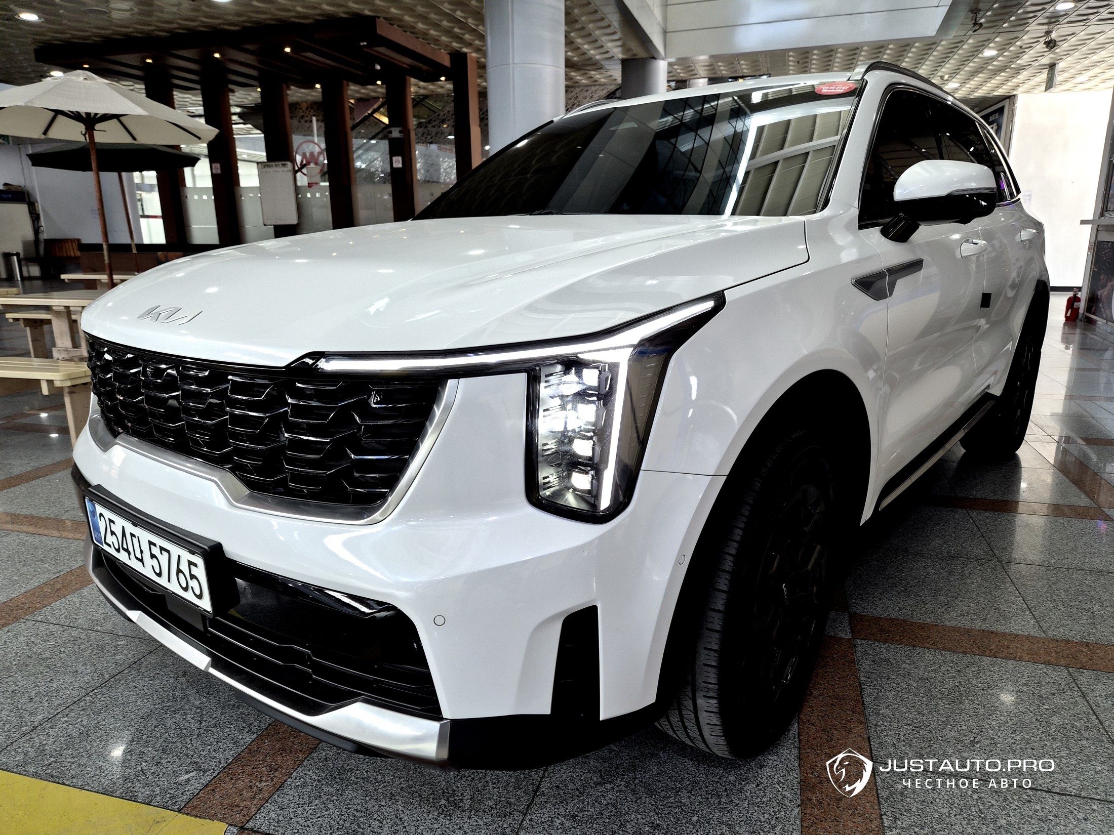 Автомобиль Kia Sorento