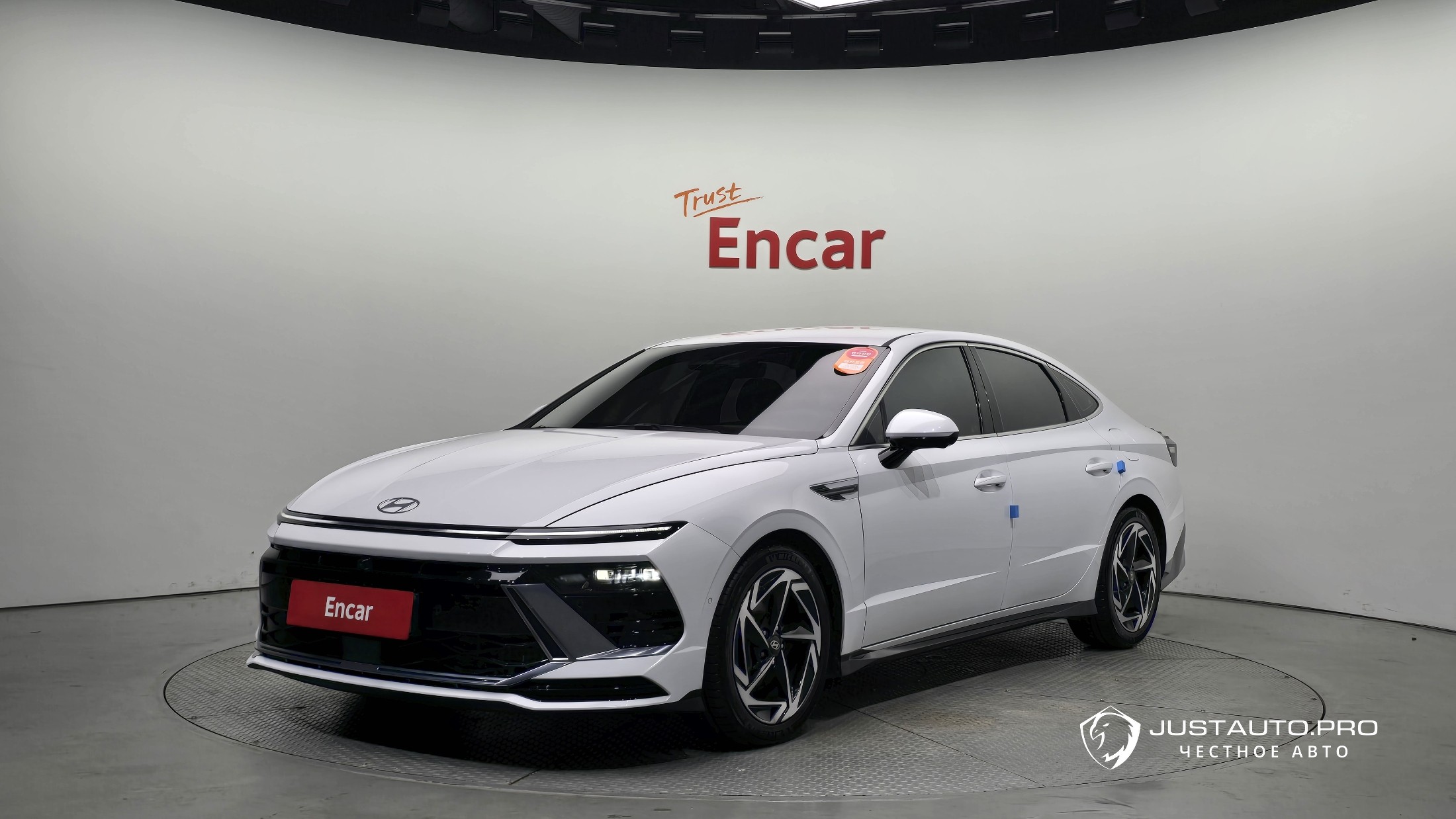 Автомобиль Hyundai Sonata