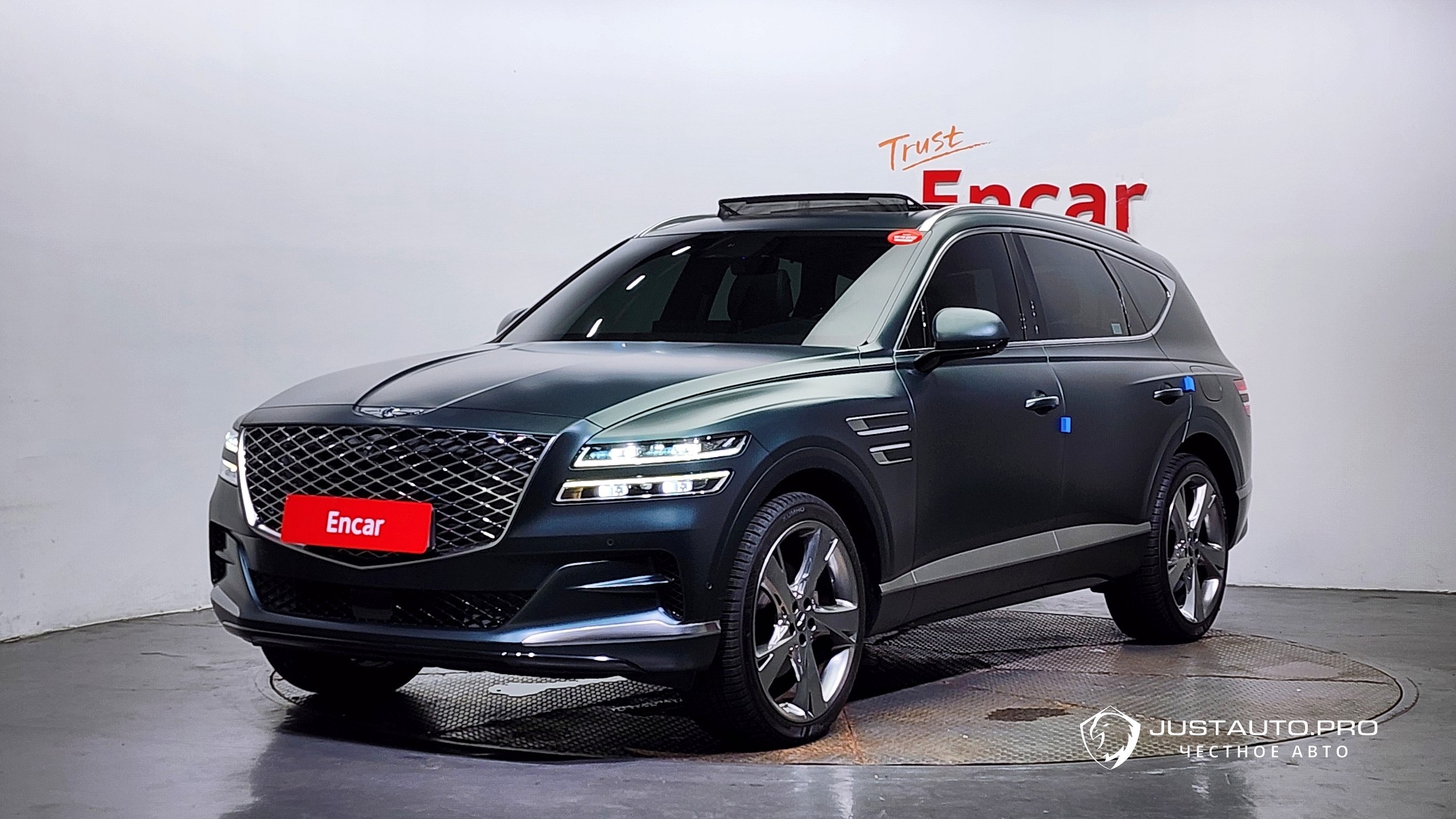 Автомобиль Genesis GV80