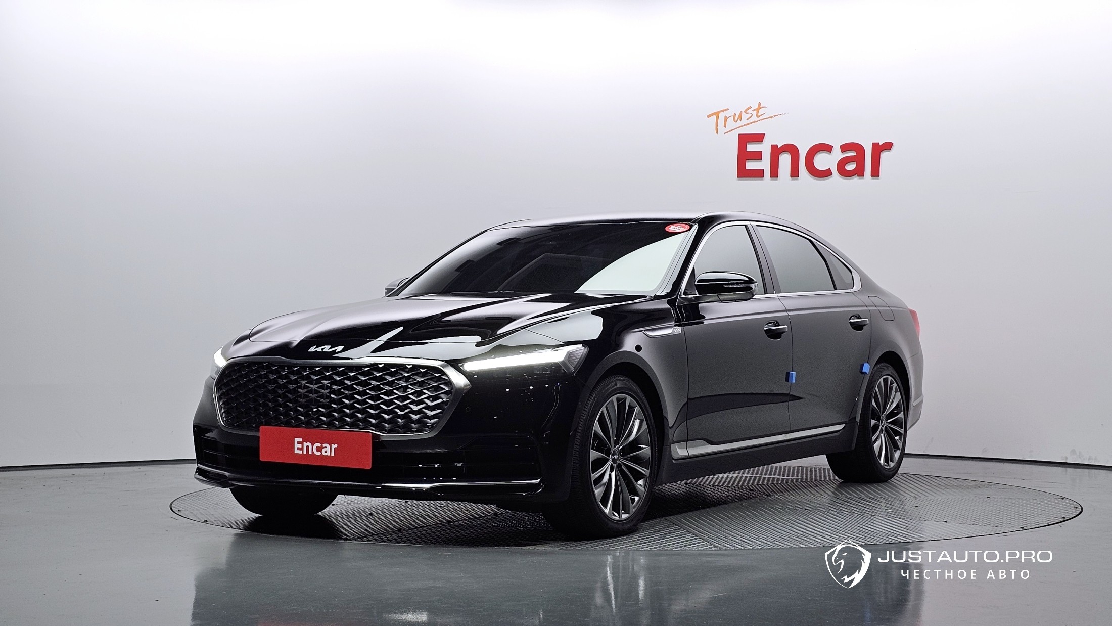 Автомобиль Kia K9