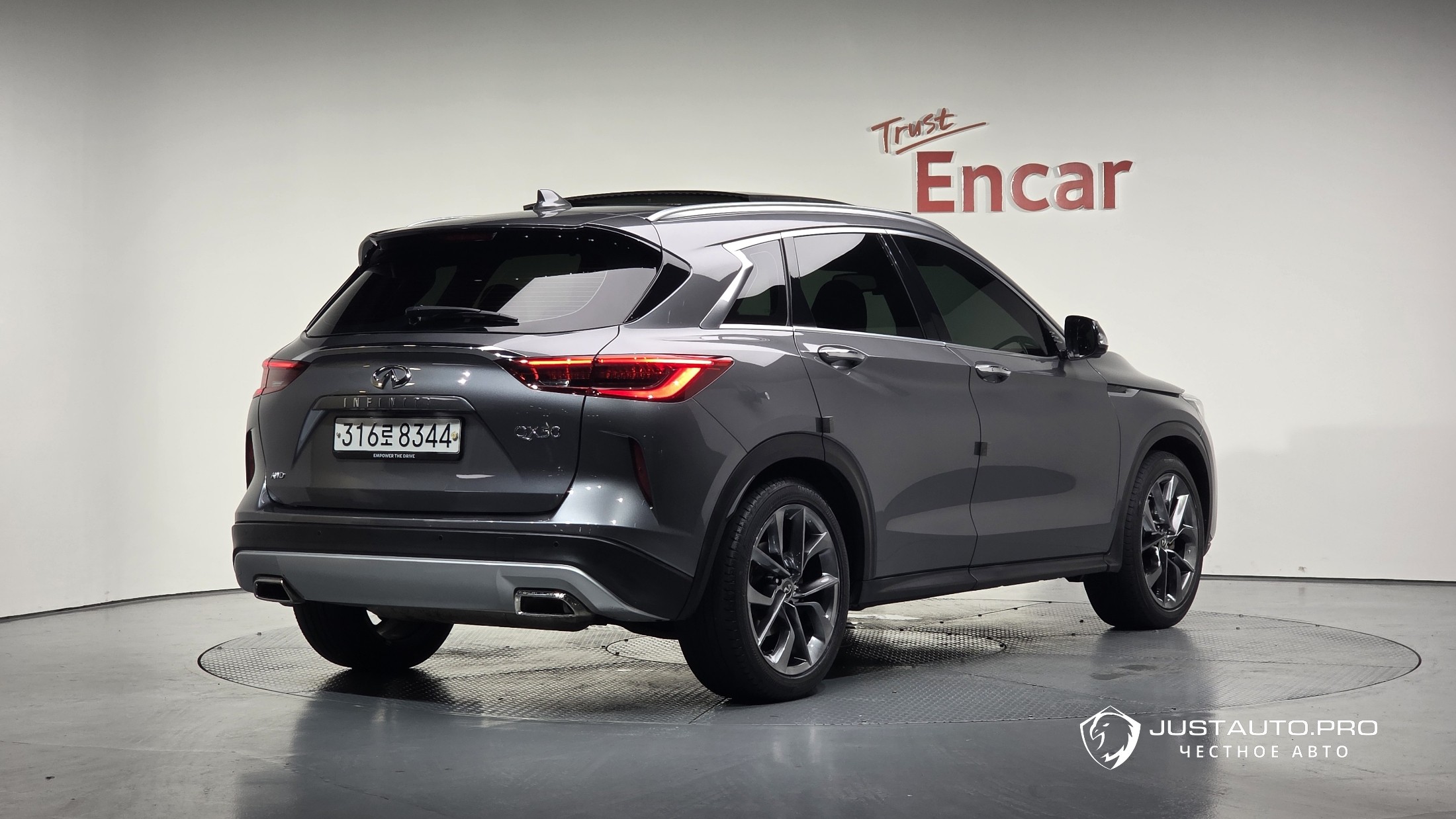 Автомобиль Infiniti QX50