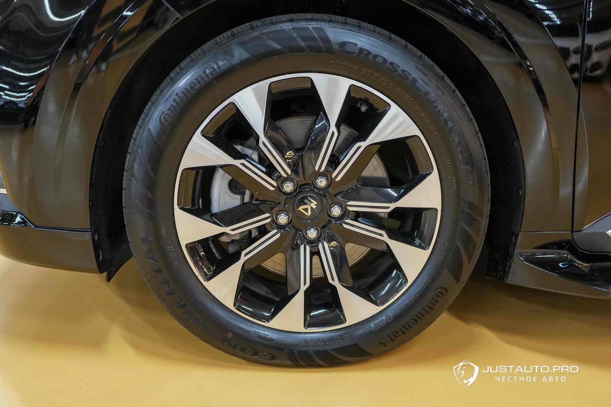 Автомобиль Kia Canival