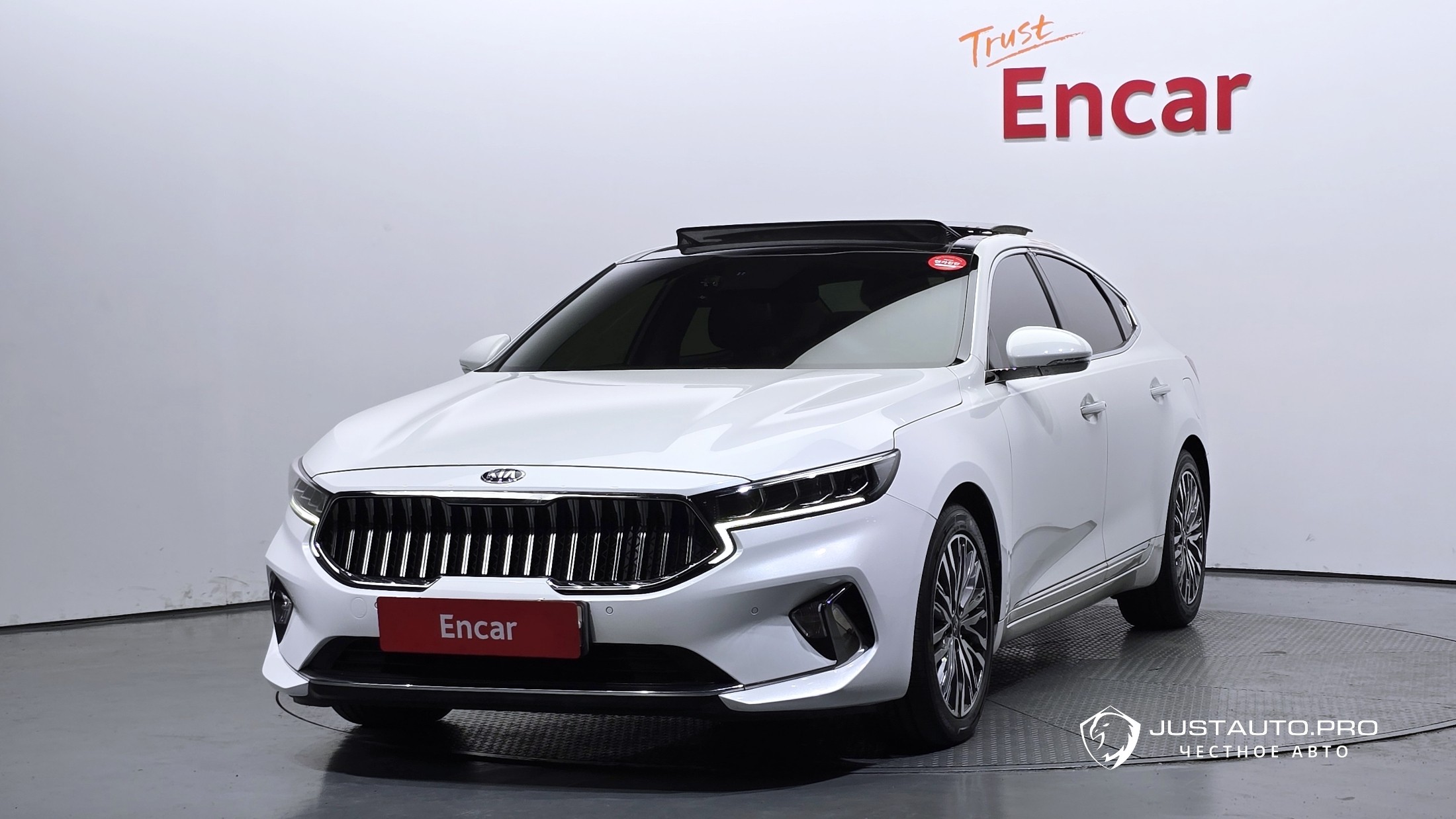 Автомобиль Kia K7