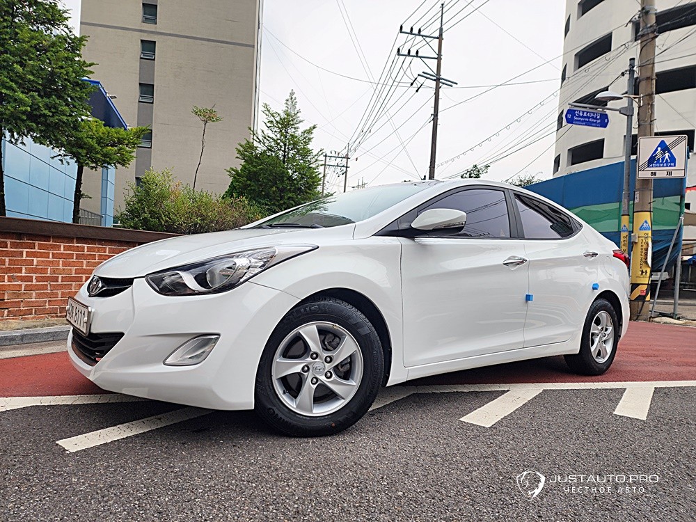 Автомобиль Hyundai AVANTE