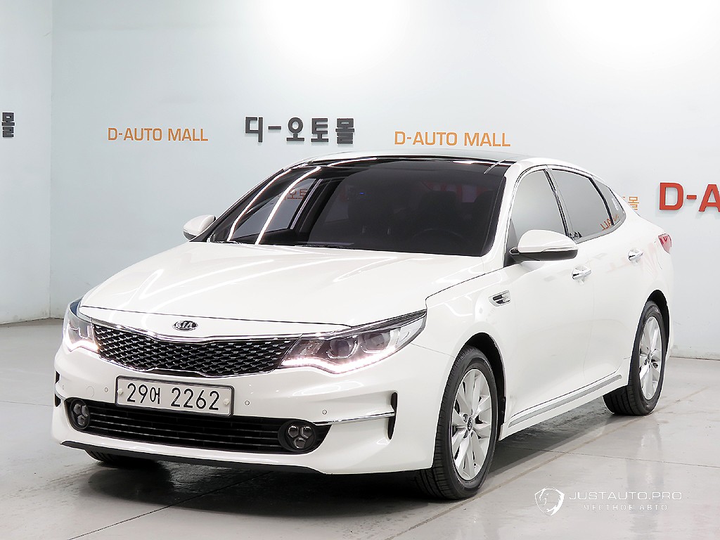 Автомобиль Kia K5
