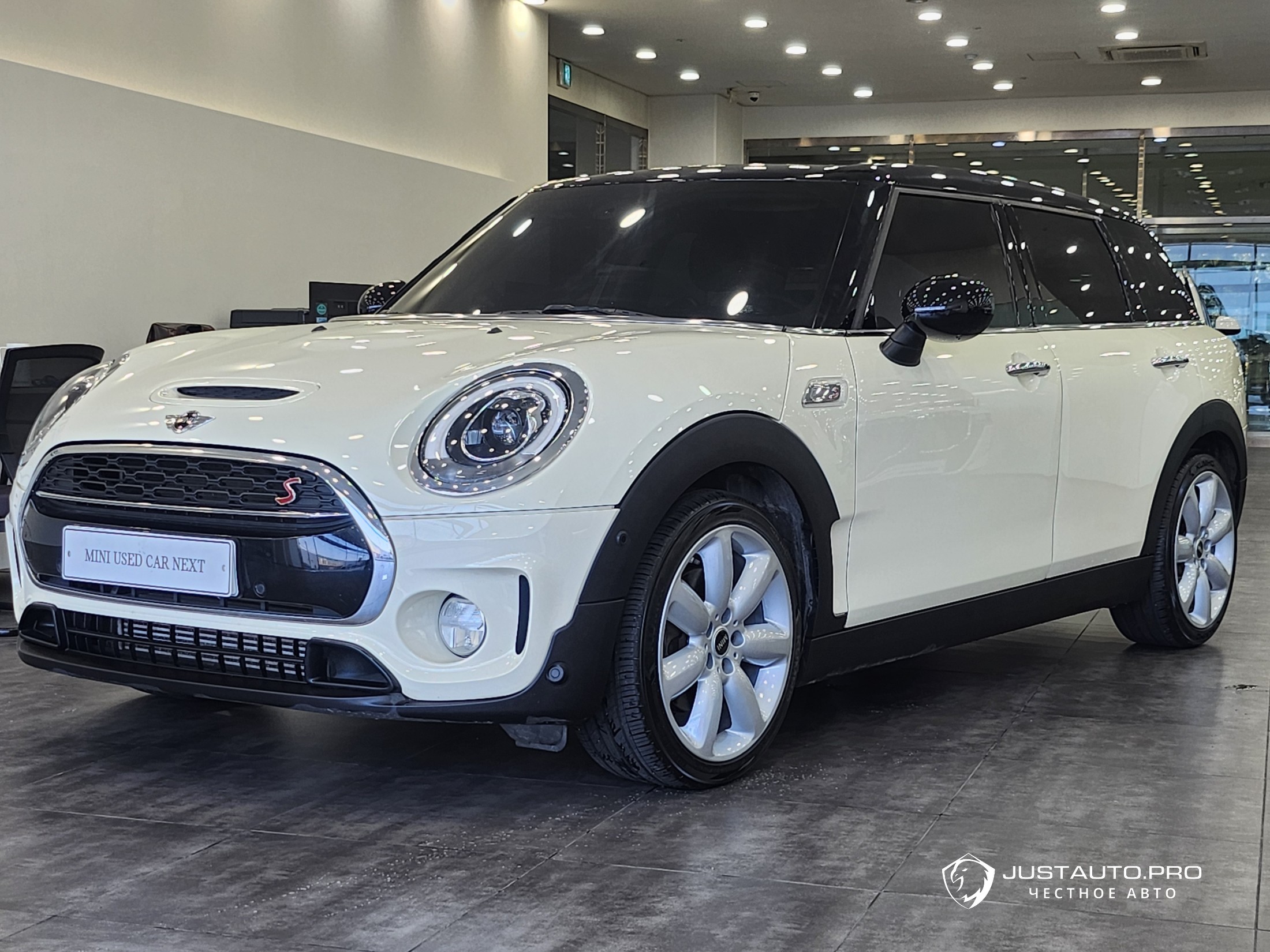 Автомобиль Mini Clubman