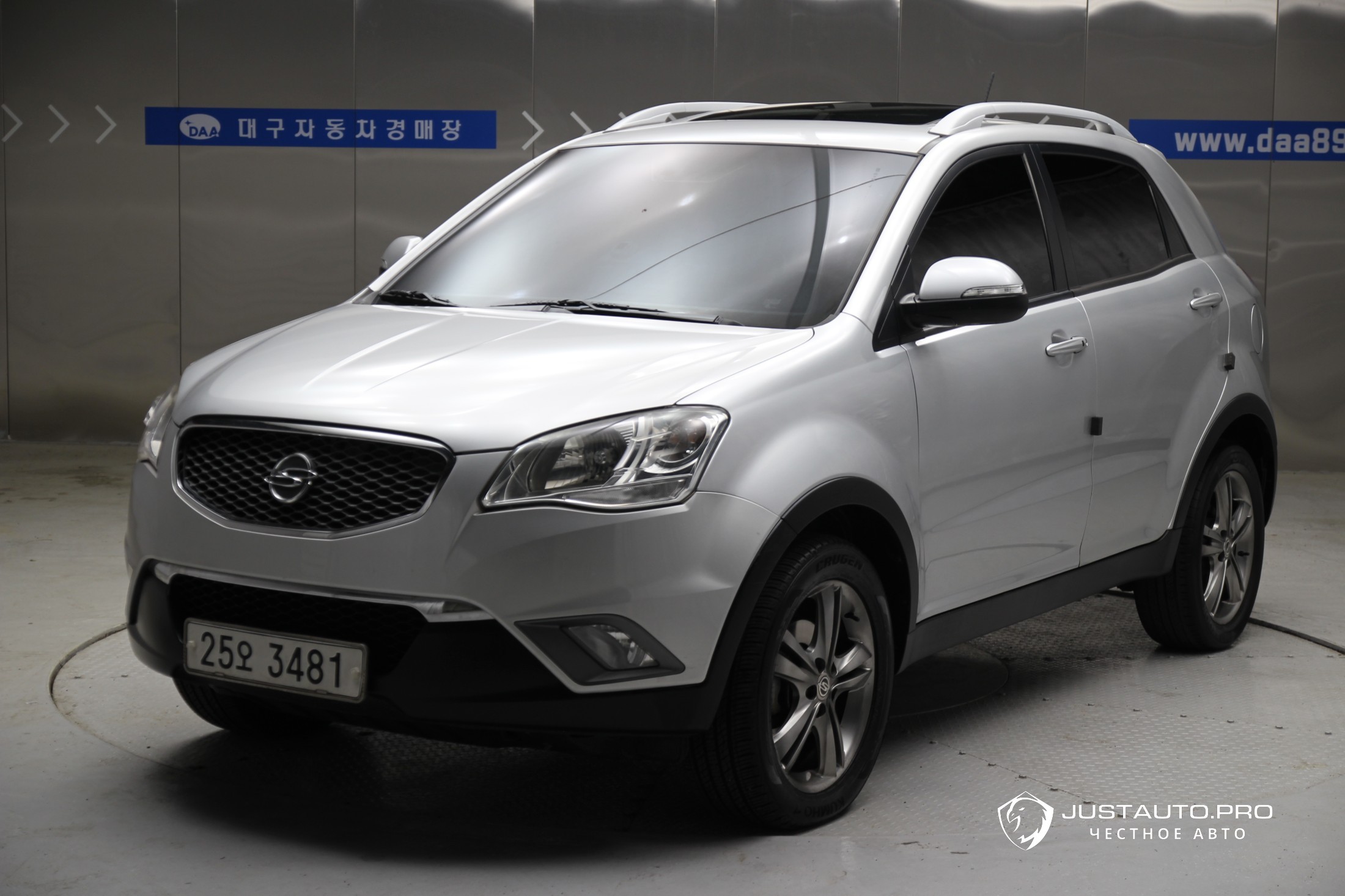 Автомобиль KG_Mobility_Ssangyong KORANDO