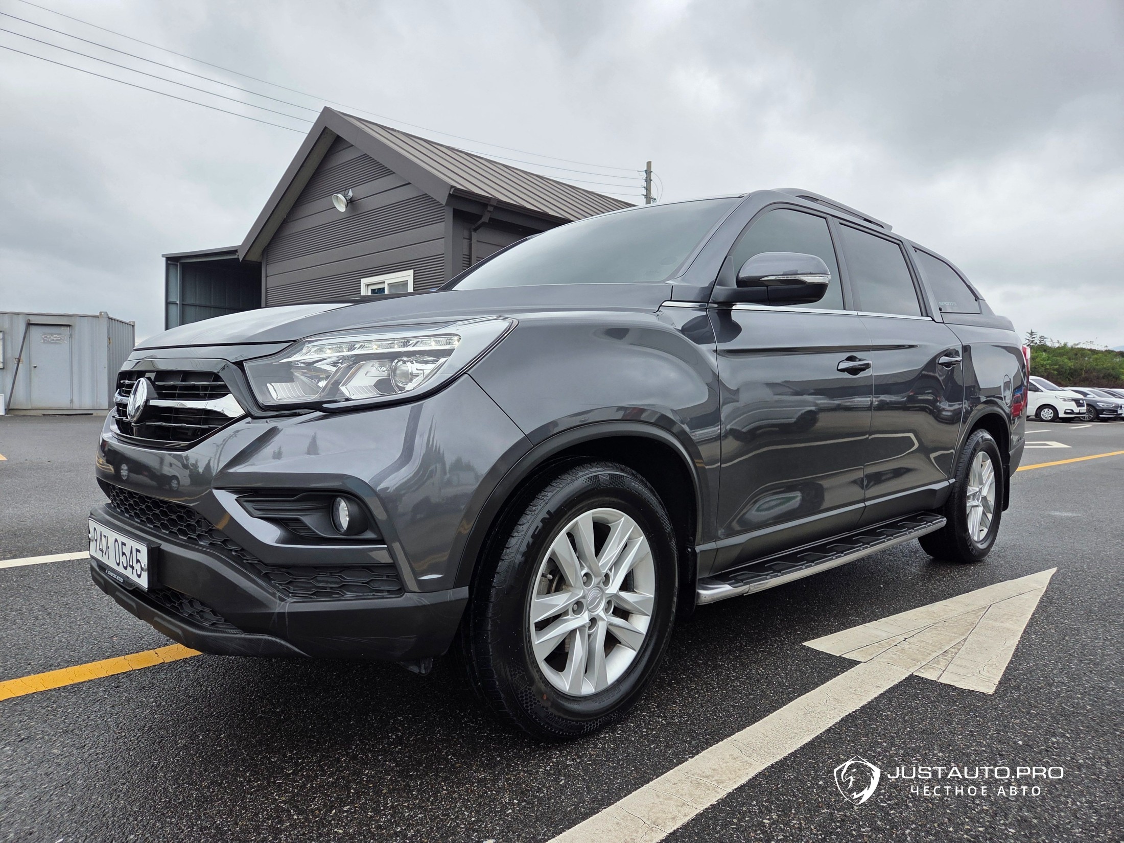 Автомобиль KG_Mobility_Ssangyong Rexton