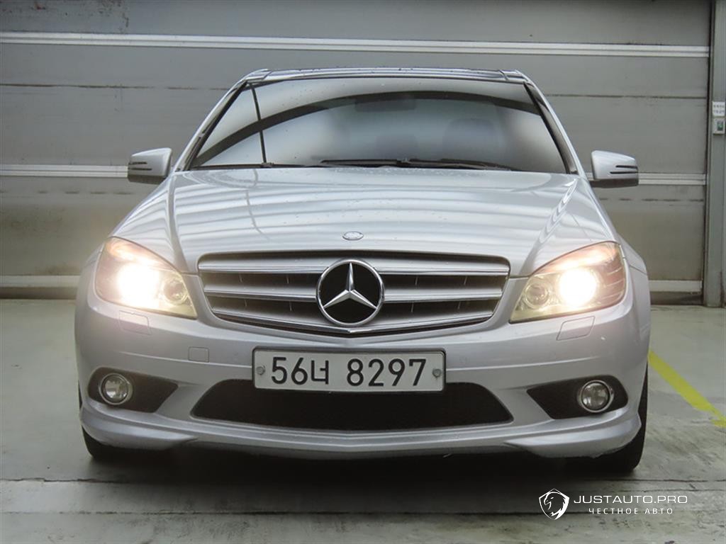 Автомобиль Mercedes-Benz C-Class