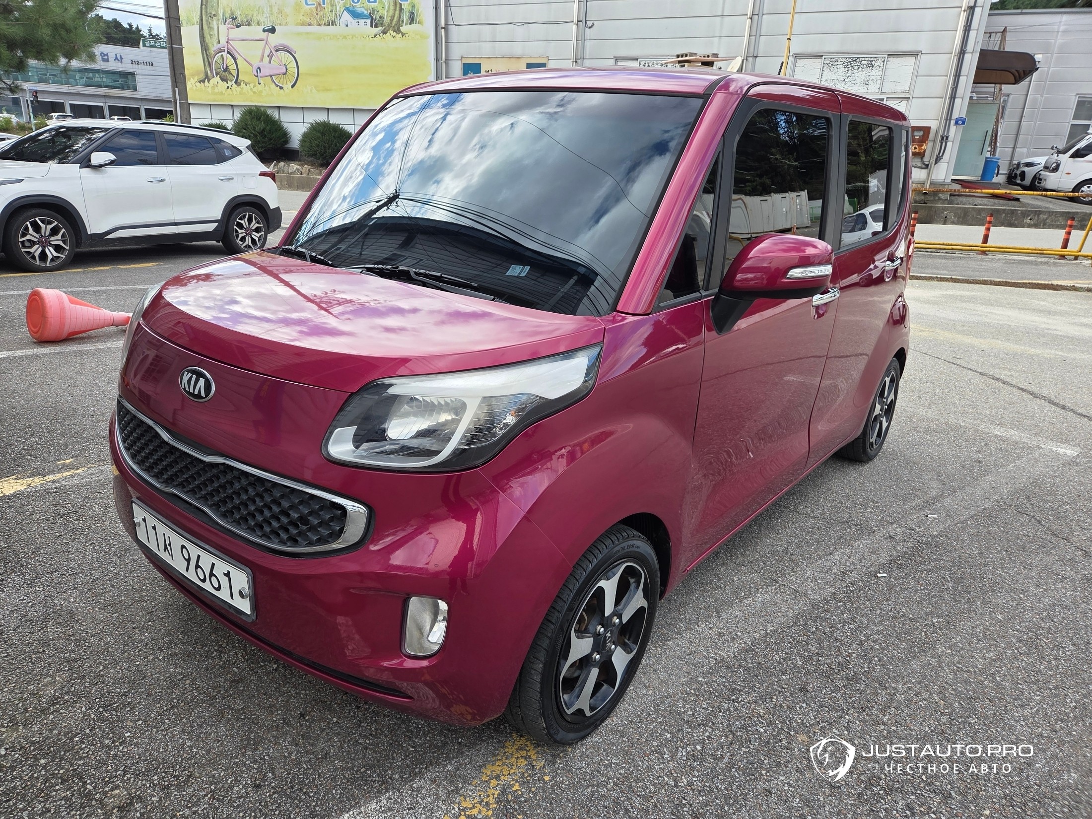 Автомобиль Kia RAY