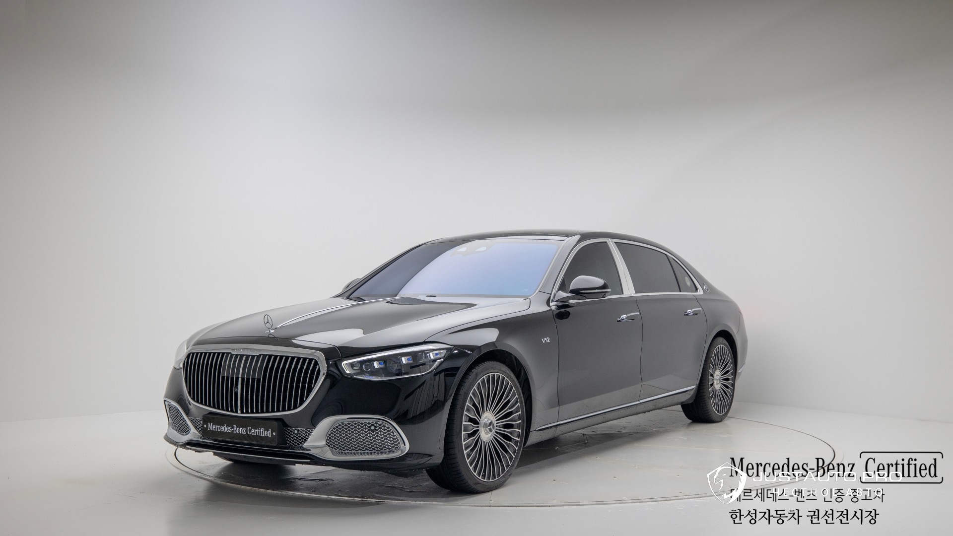 Автомобиль Mercedes-Benz S-Class