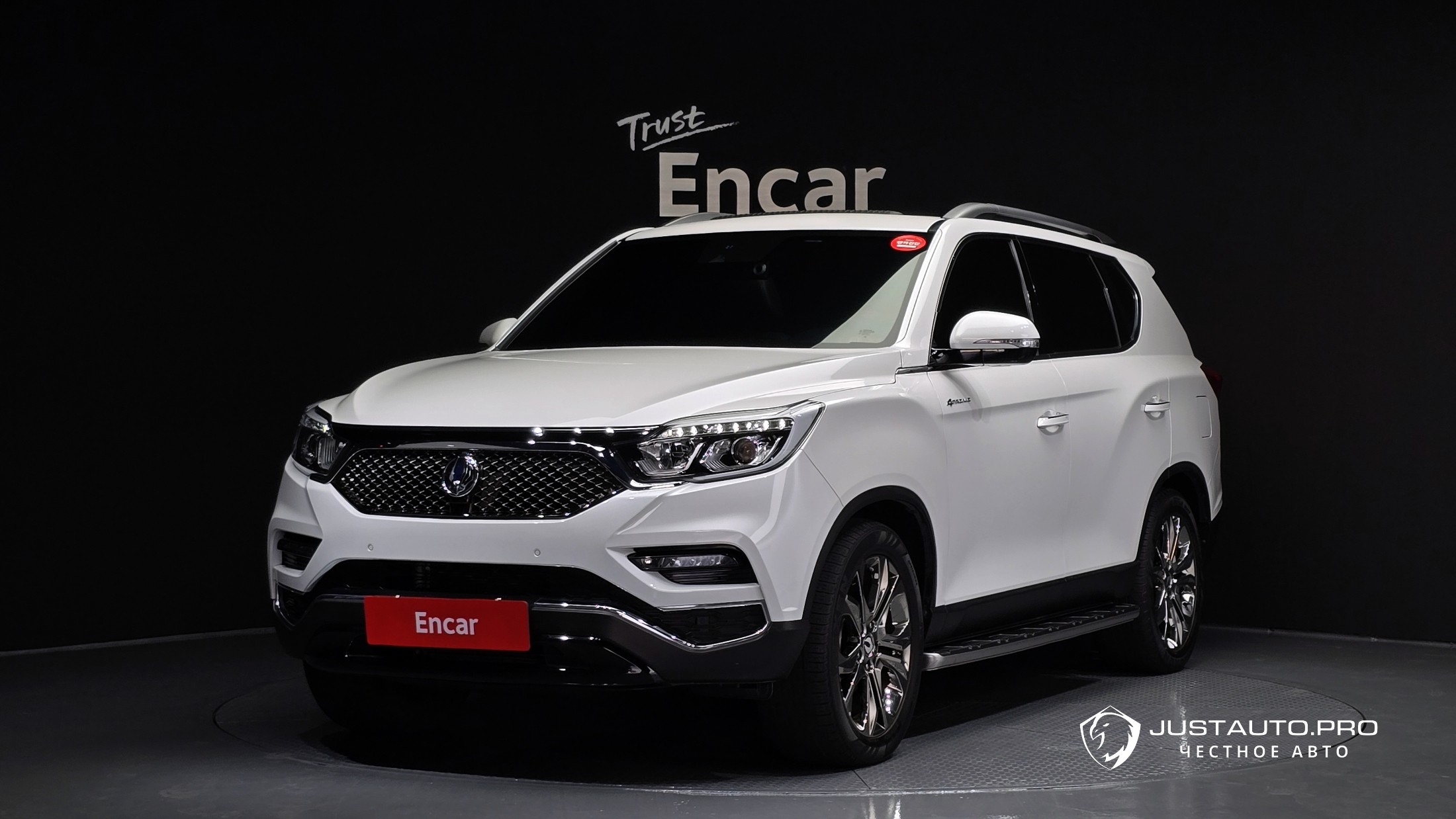 Автомобиль KG_Mobility_Ssangyong Rexton