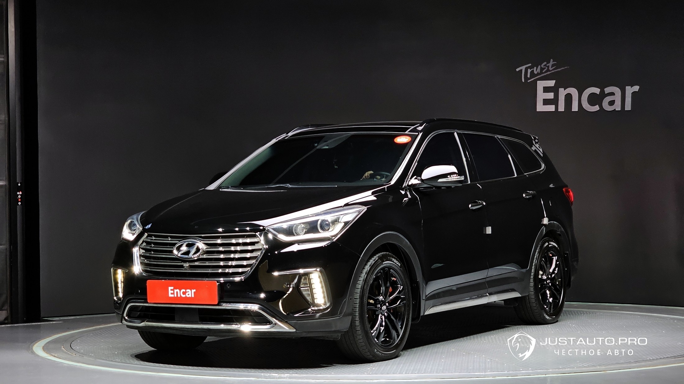 Автомобиль Hyundai Maxcruz