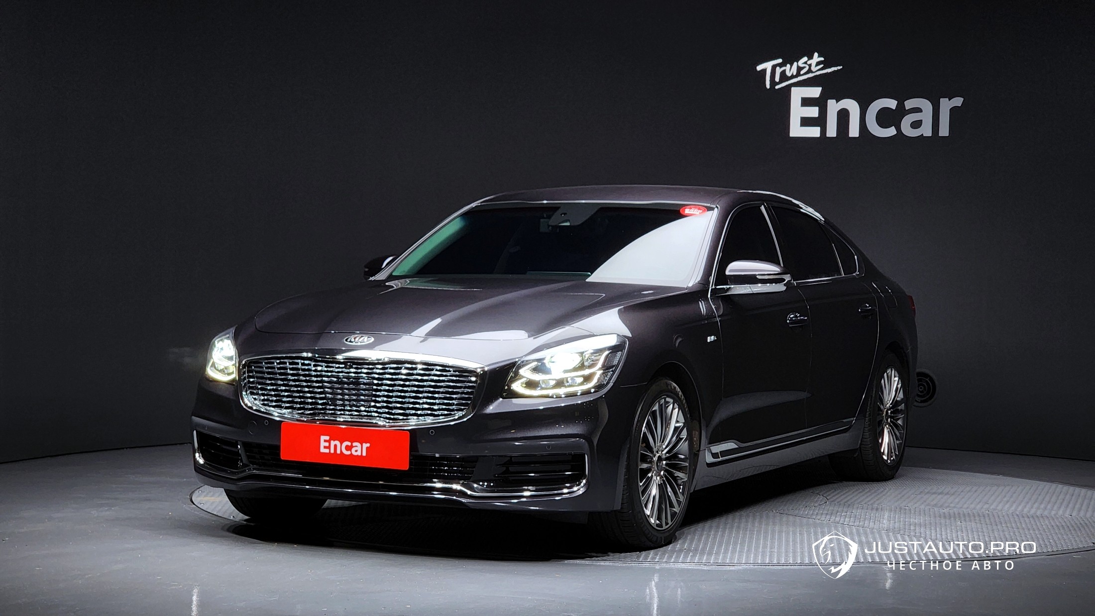 Автомобиль Kia K9