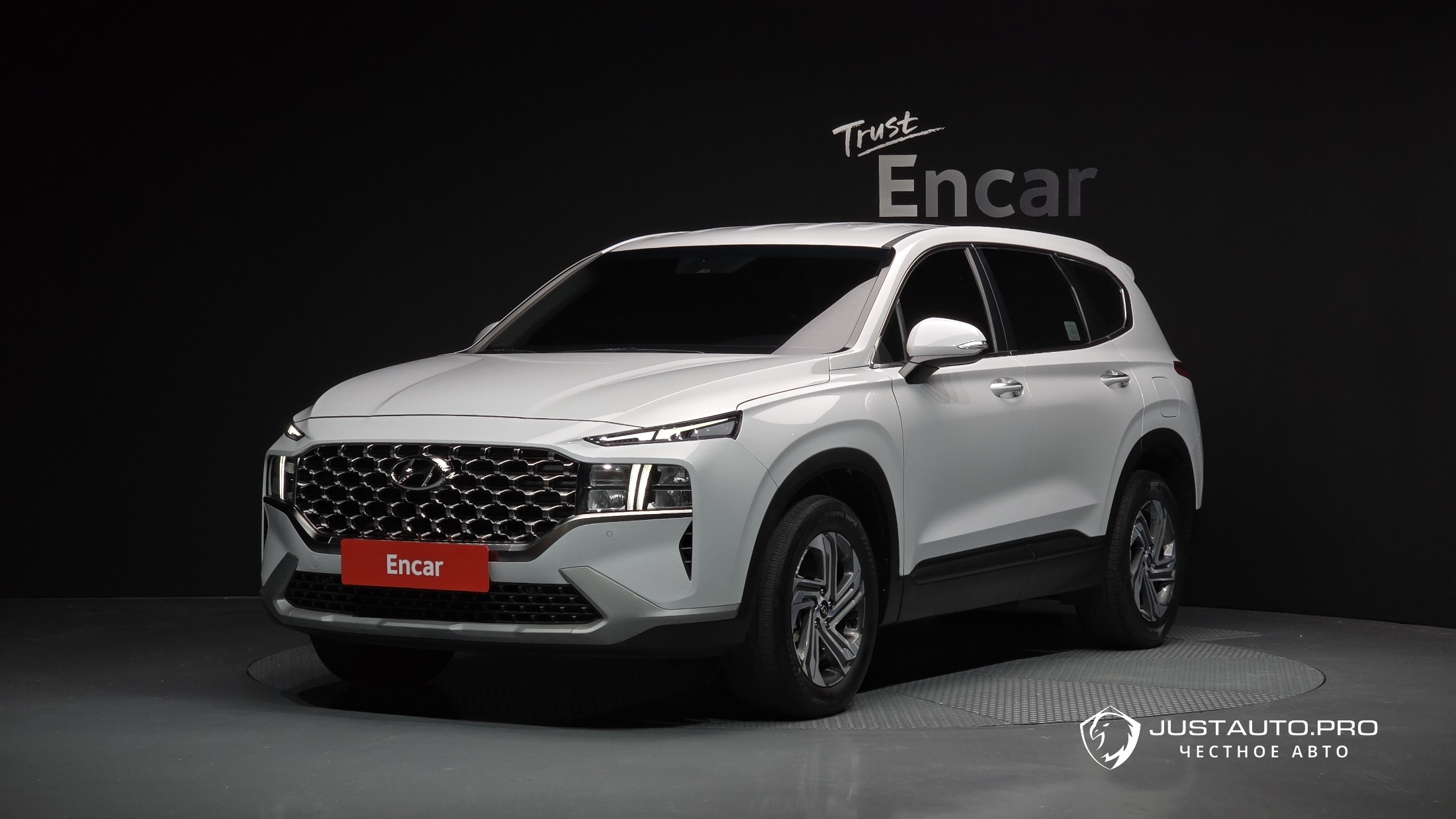 Автомобиль Hyundai Santafe