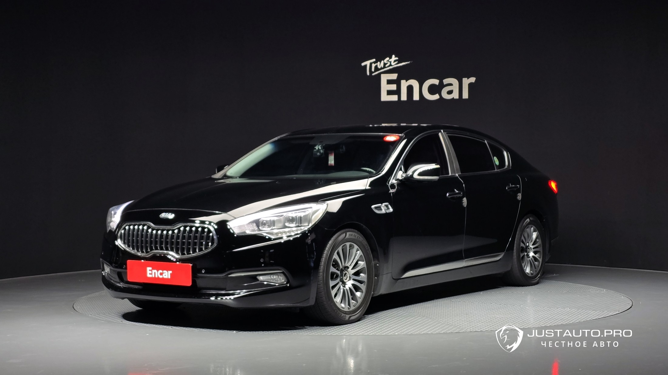 Автомобиль Kia K9