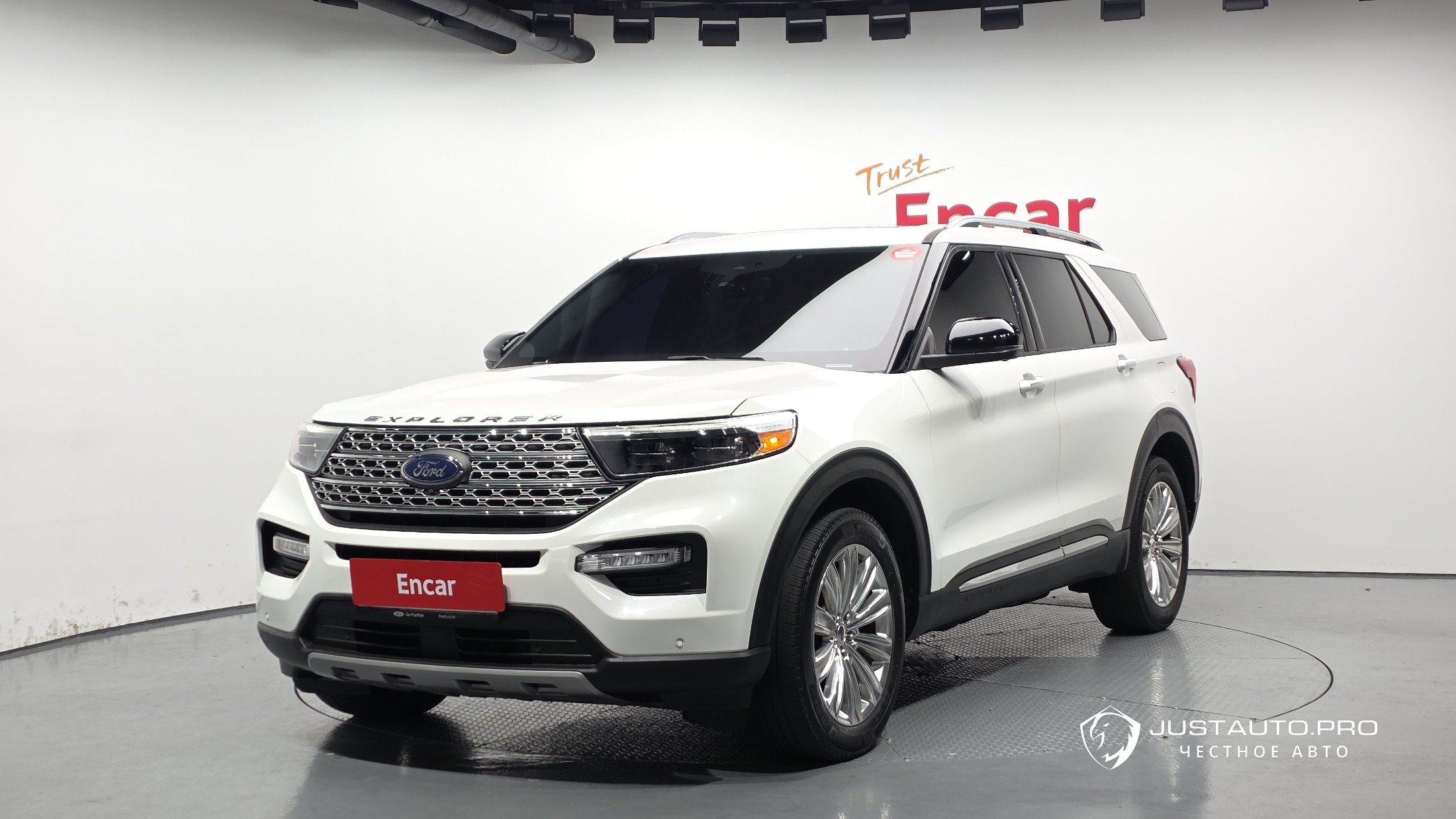 Автомобиль Ford Explorer