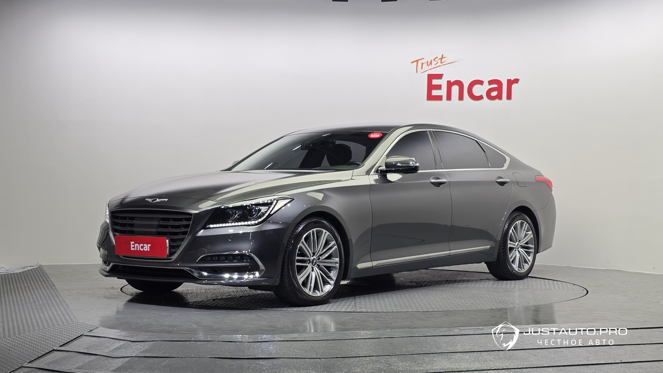 Автомобиль Genesis G80