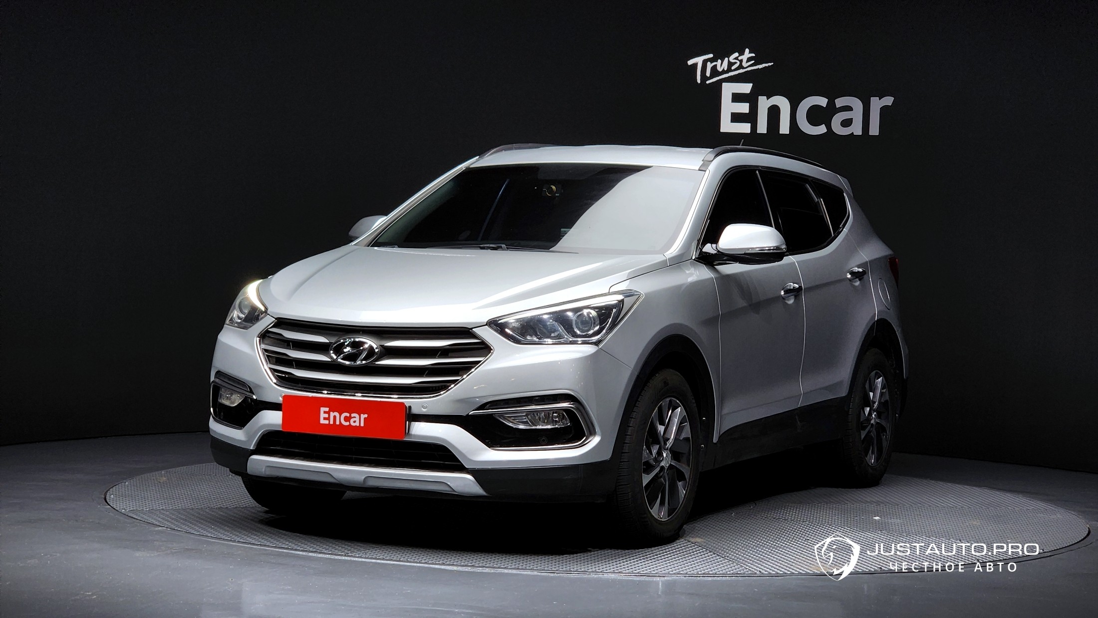 Автомобиль Hyundai Santafe