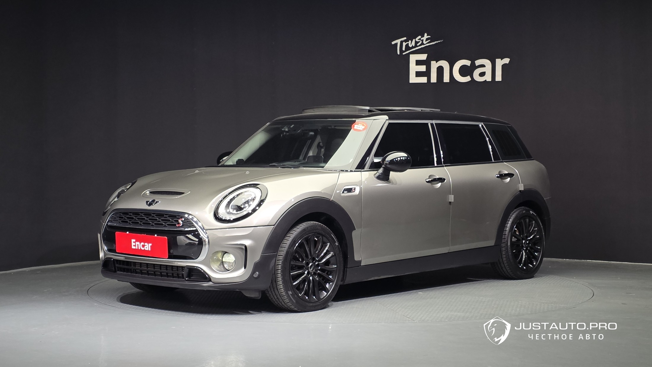 Автомобиль Mini Clubman